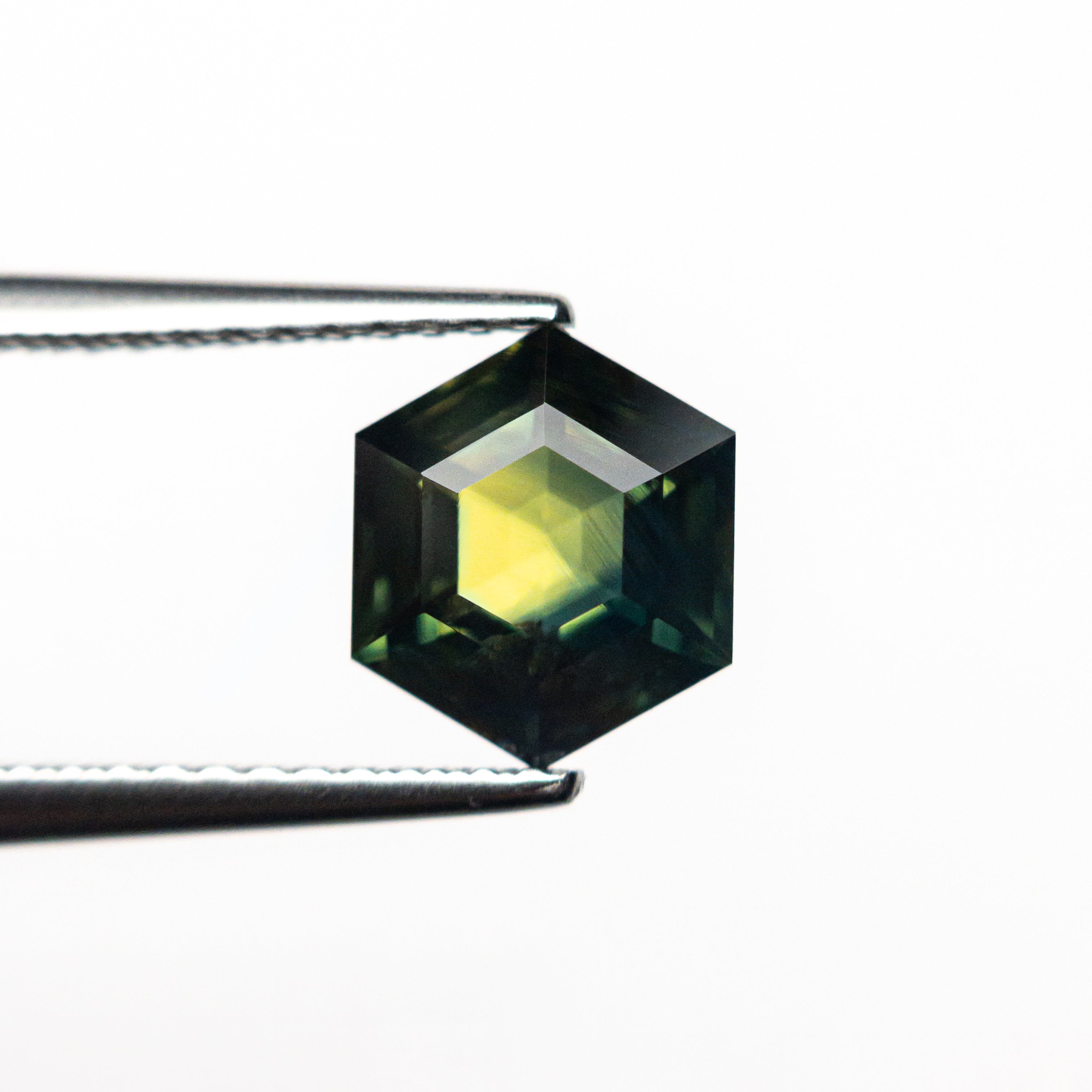 1.80ct 8.00x6.73x4.13mm Hexagon Step Cut Sapphire 25385-02