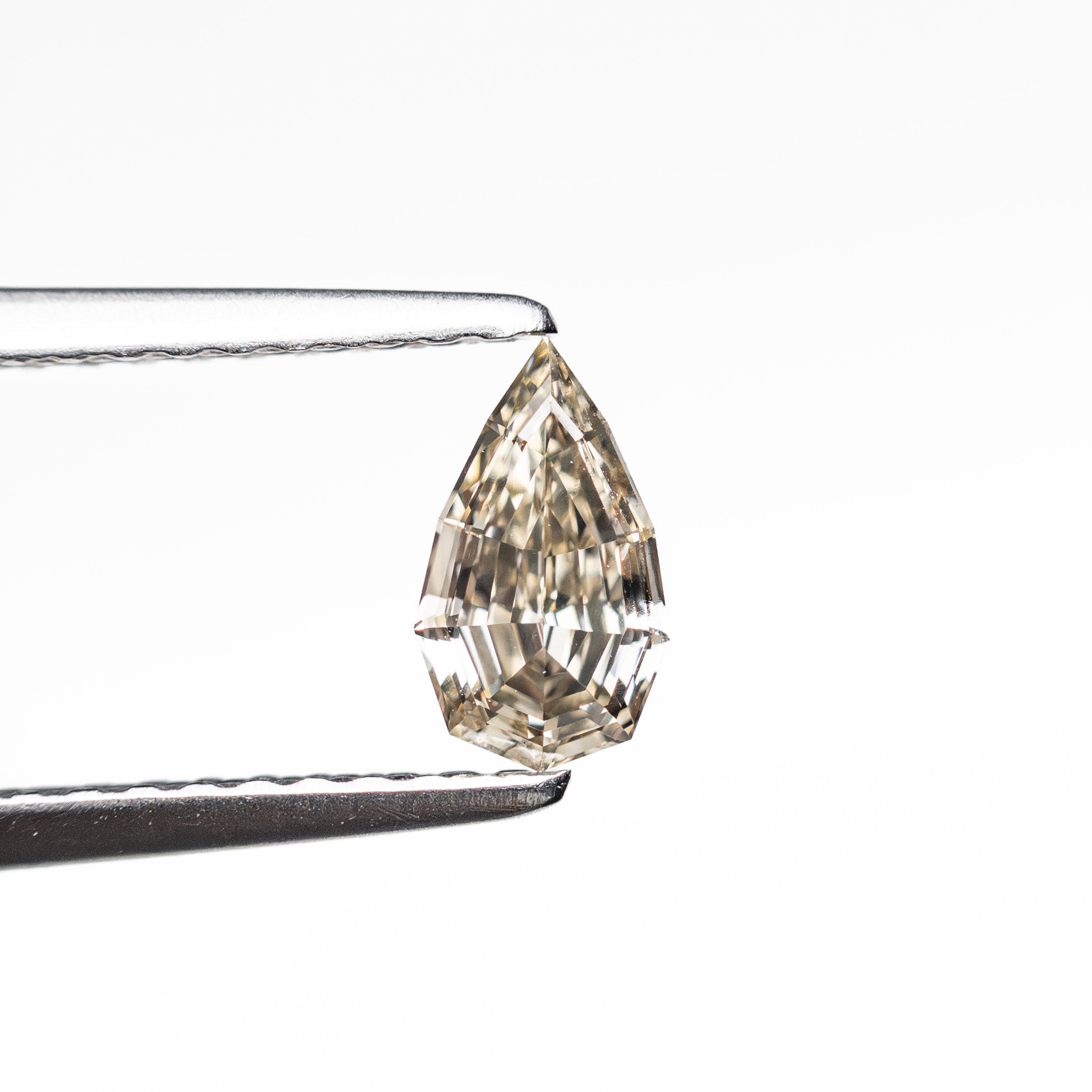 0.39ct 6.61x3.88x2.33mm VVS2 C3 Geo Pear Step Cut πΏπ¦ 26109-12