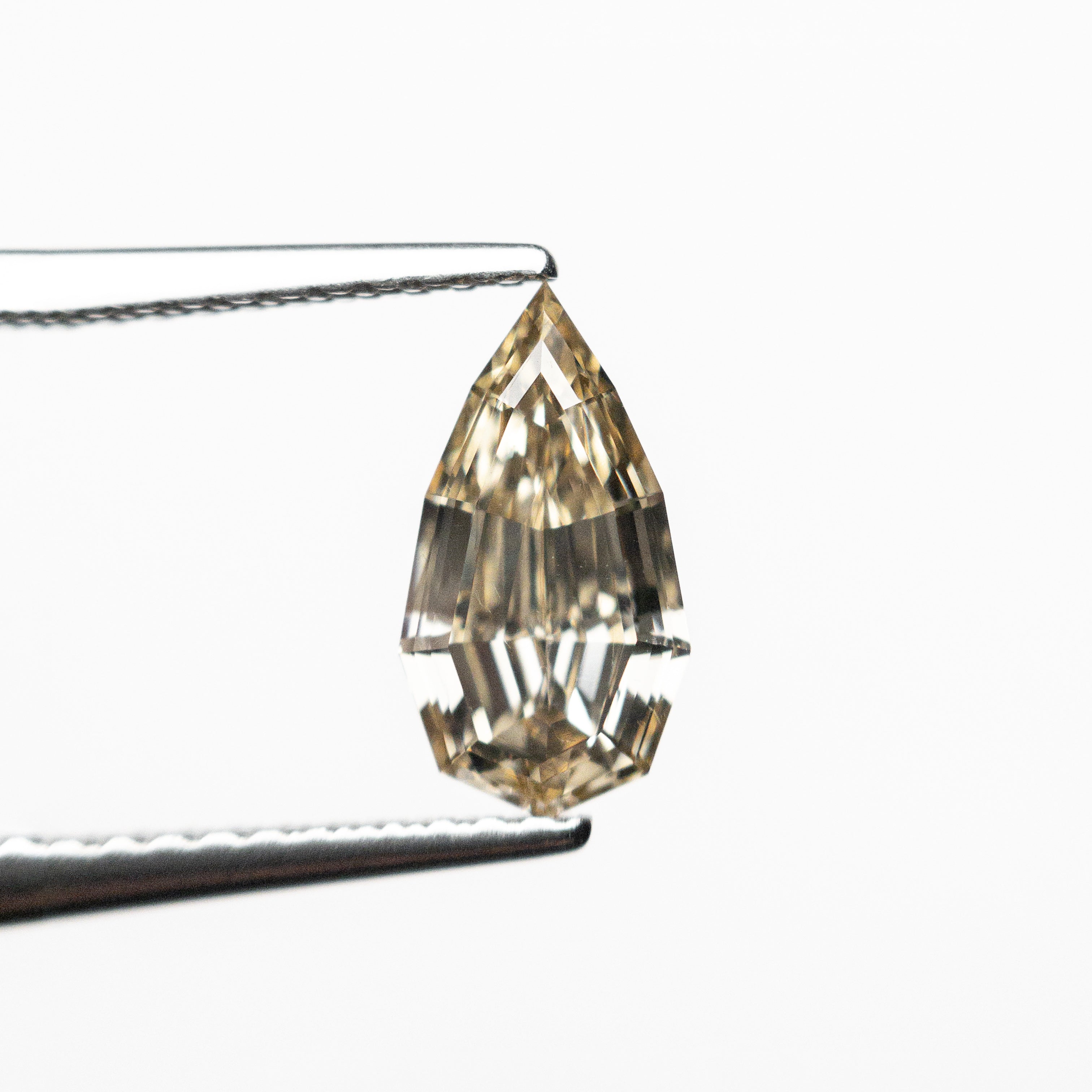 1.03ct 9.47x5.13x3.16mm VS1 C5 Geo Pear Step Cut ๐ฟ๐ฆ 26119-09
