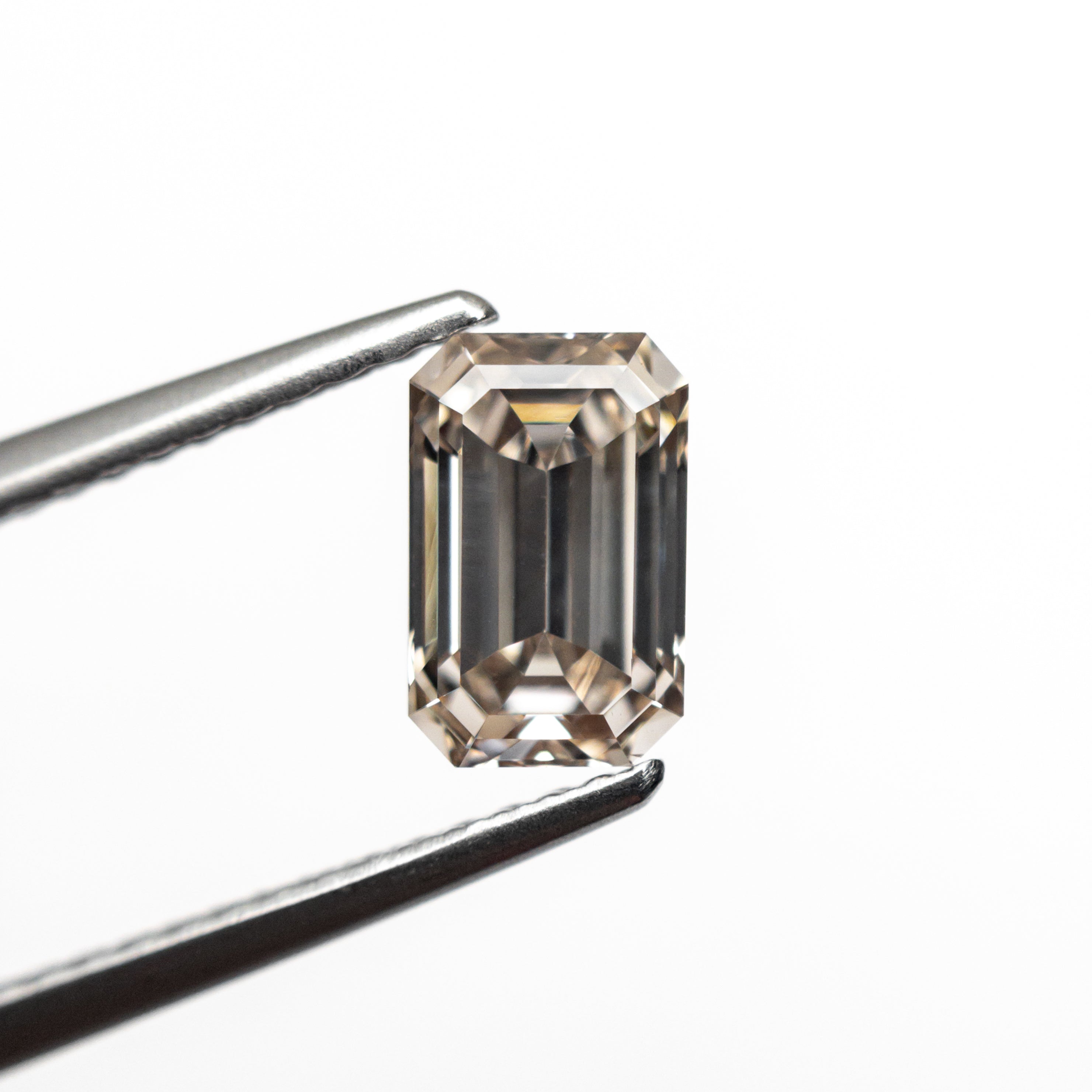 1.11ct 7.23x4.69x3.17mm VS1 C4 Cut Corner Rectangle Step Cut π¨π¦ 26316-02