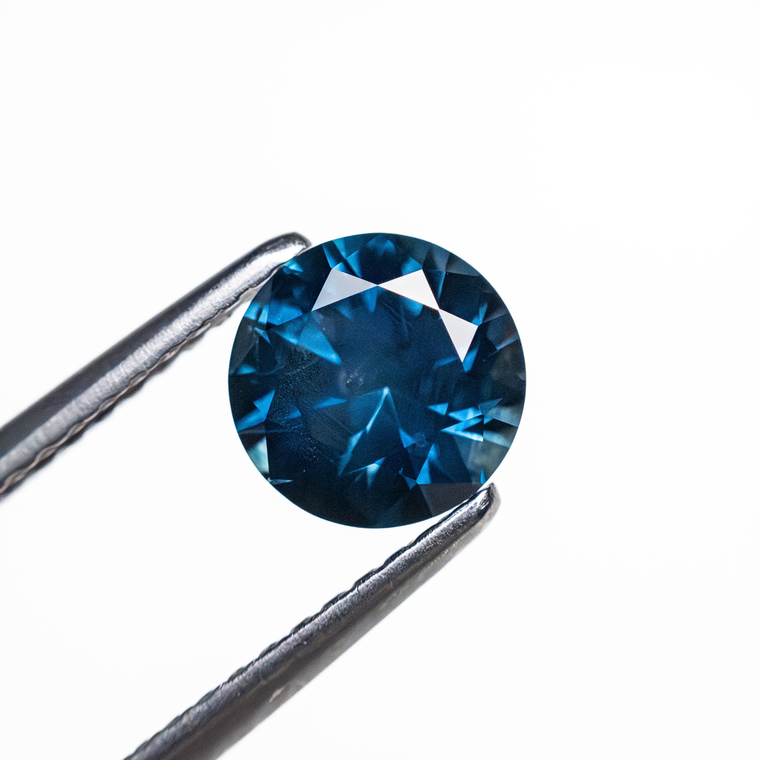 1.25ct 6.46x6.48x4.17mm Round Brilliant Sapphire 26526-01