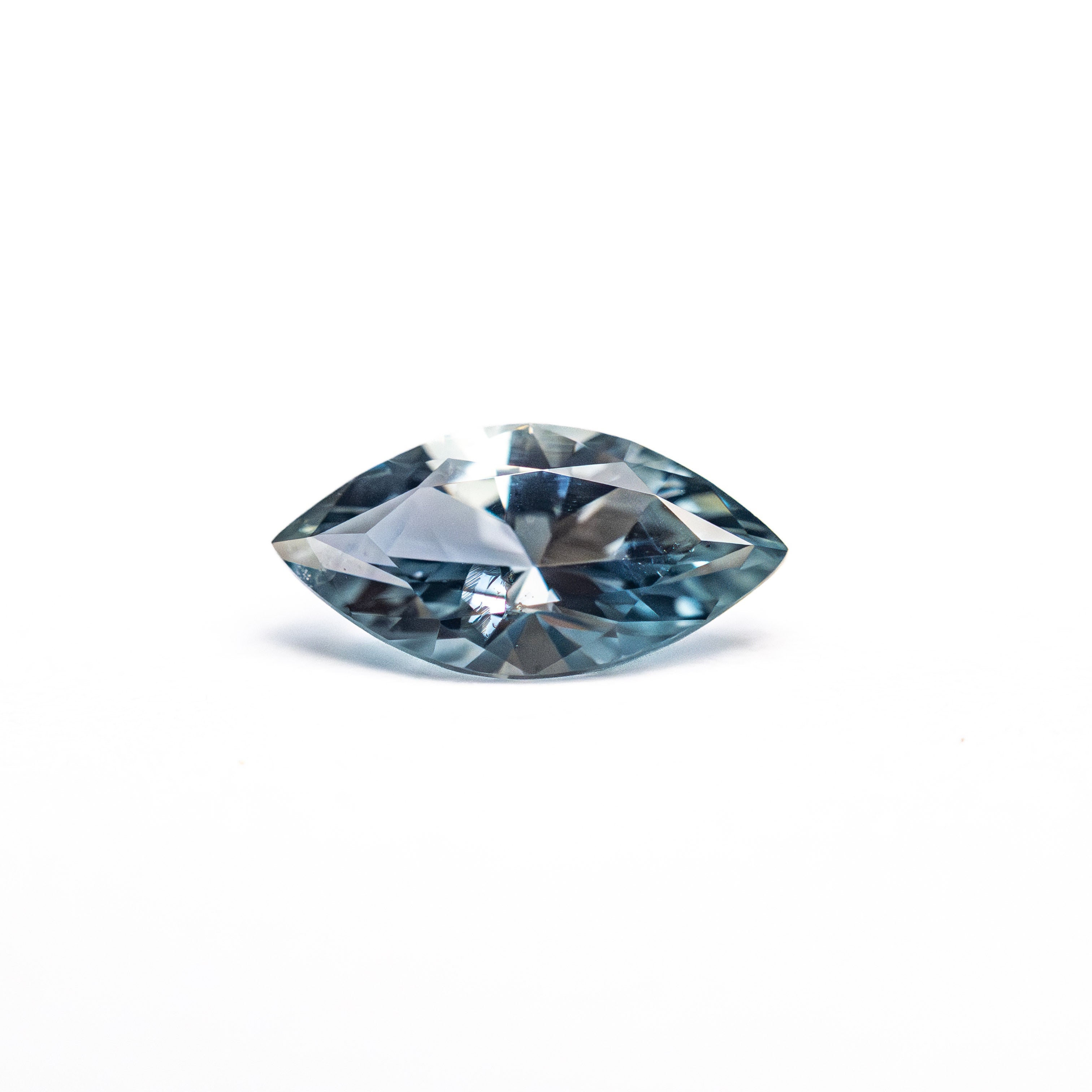 0.56ct 7.76x4.01x2.86mm Marquise Brilliant Sapphire 26528-01