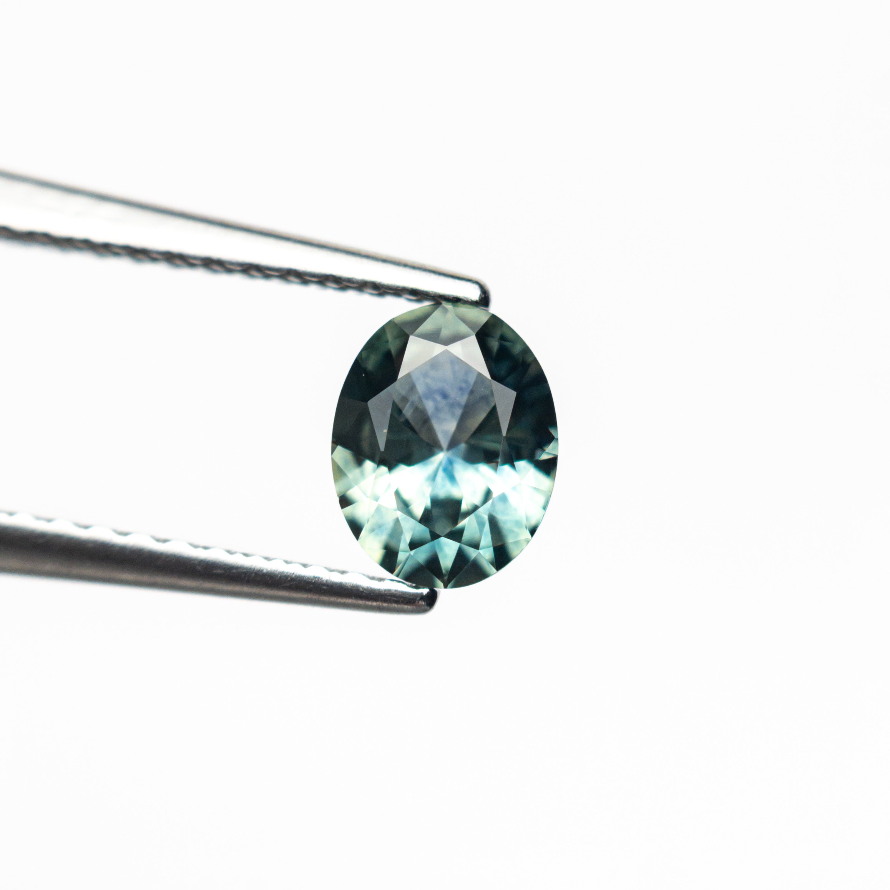 0.66ct 6.08x4.80x2.94mm Oval Brilliant Sapphire 26668-04