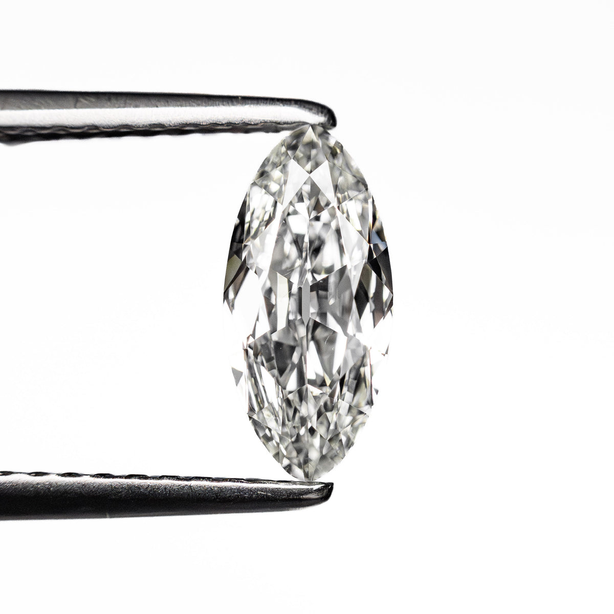 0.72ct 9.48x4.47x2.33mm VS2 H Moval Brilliant 26754-01