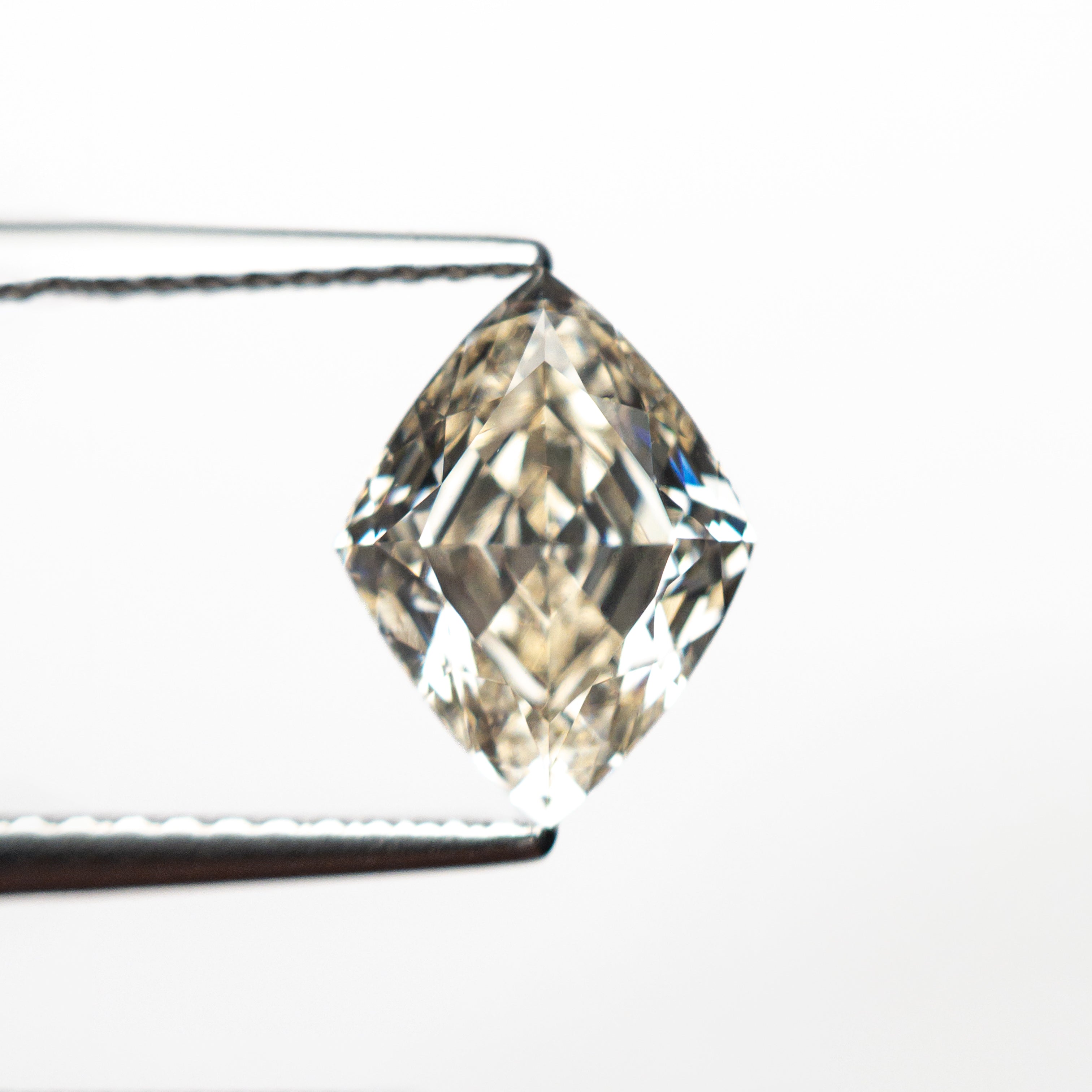 1.87ct 9.72x7.29x4.55mm VS2 U-V Lozenge Brilliant π¨π¦ 26814-01