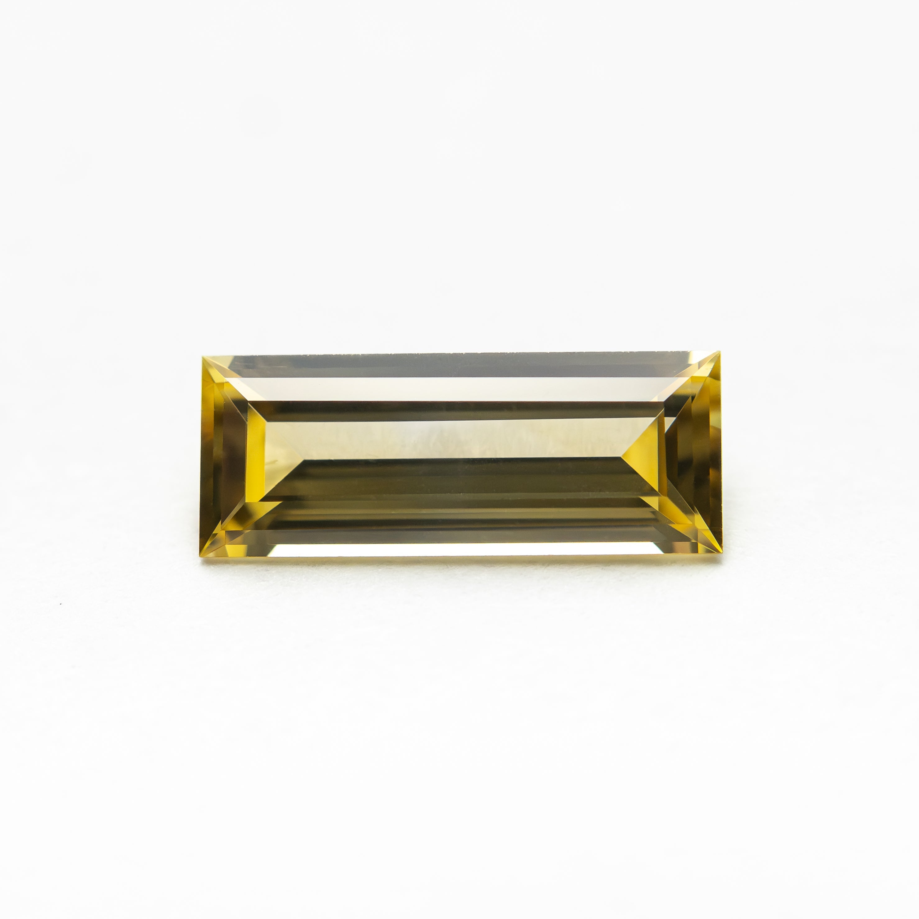 0.79ct 9.06x3.55x2.21mm Baguette Step Cut Sapphire 27719-05