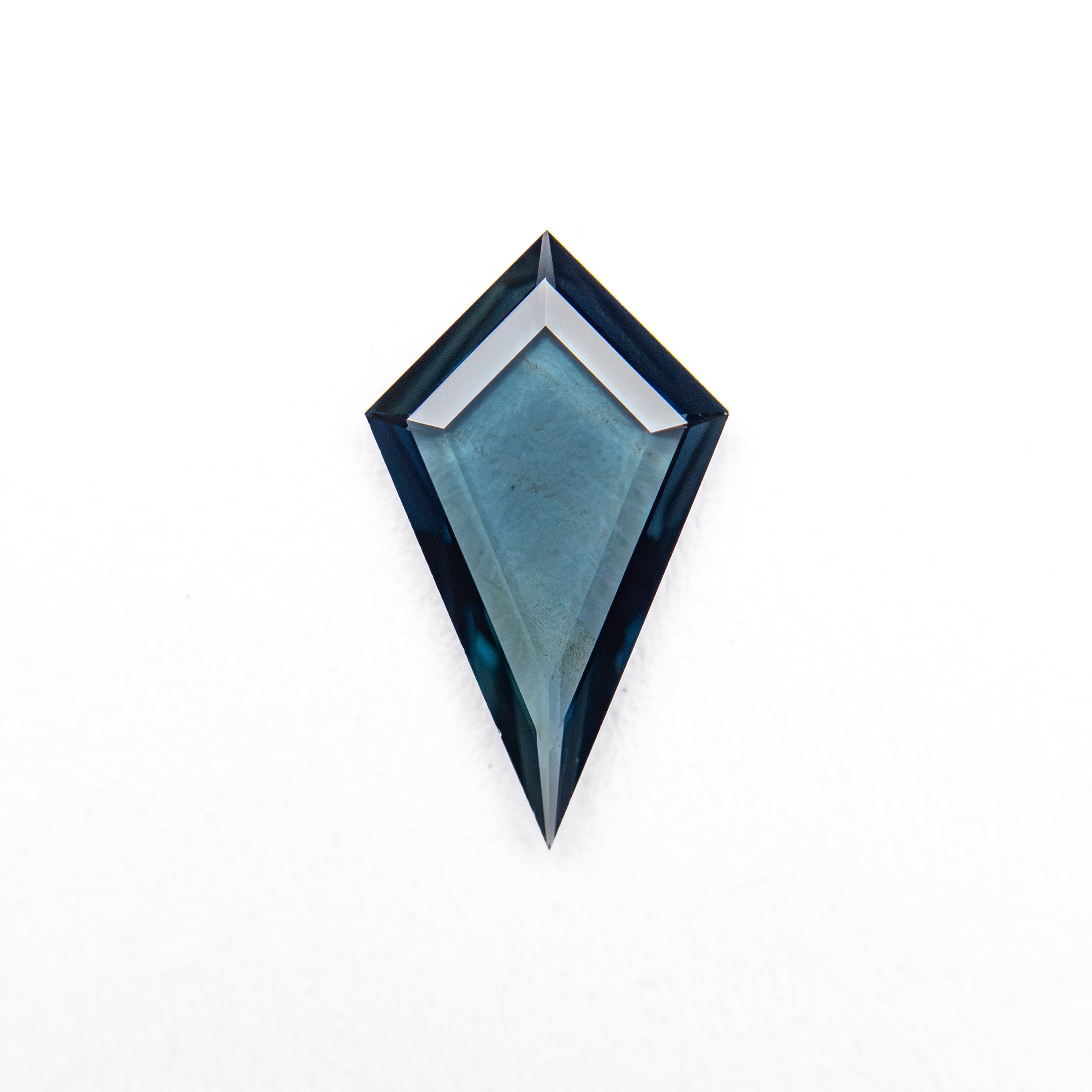 0.46ct 9.37x5.50x1.26mm Kite Portrait Cut Sapphire 27730-05