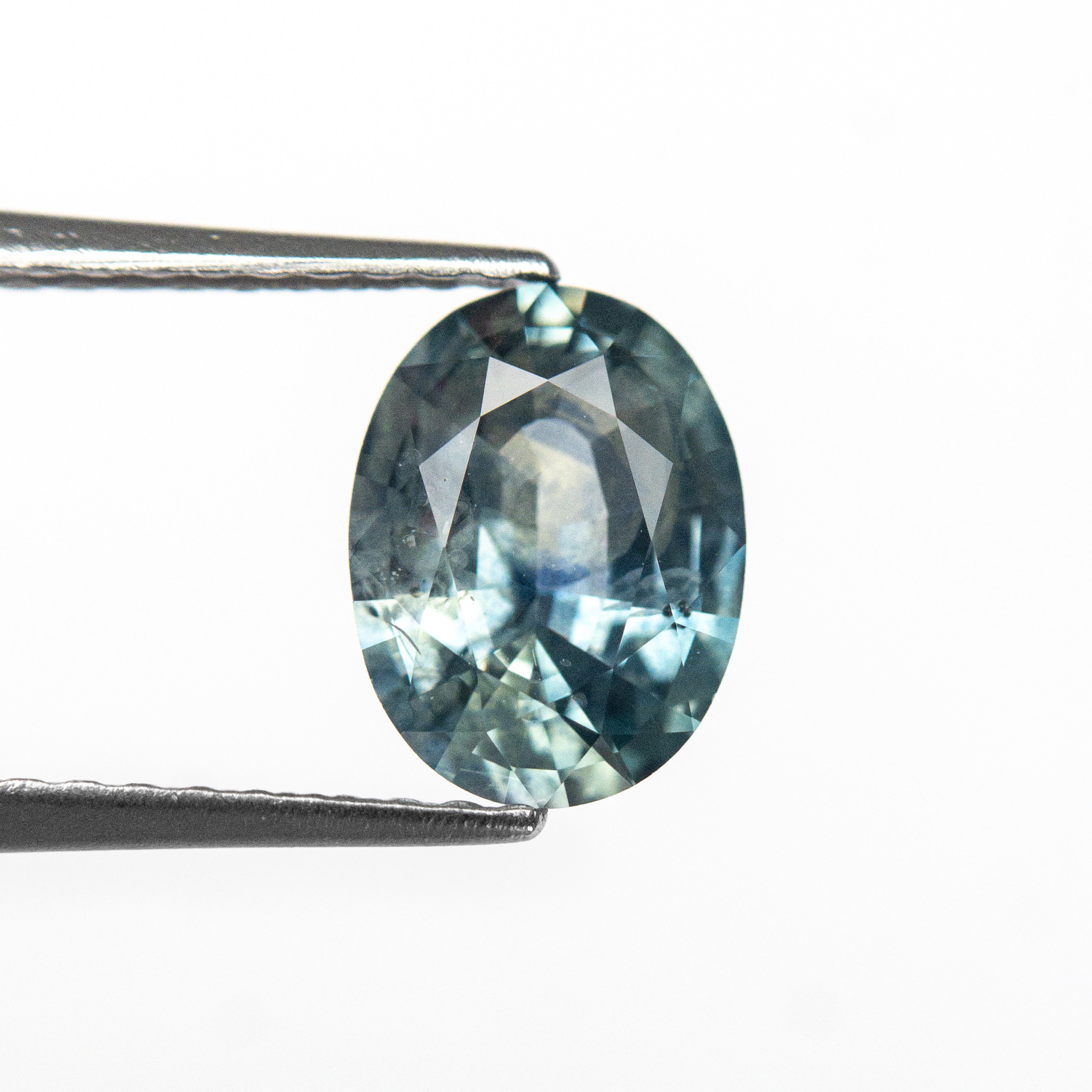 1.38ct 8.00x6.03x3.59mm Oval Brilliant Sapphire 27734-01
