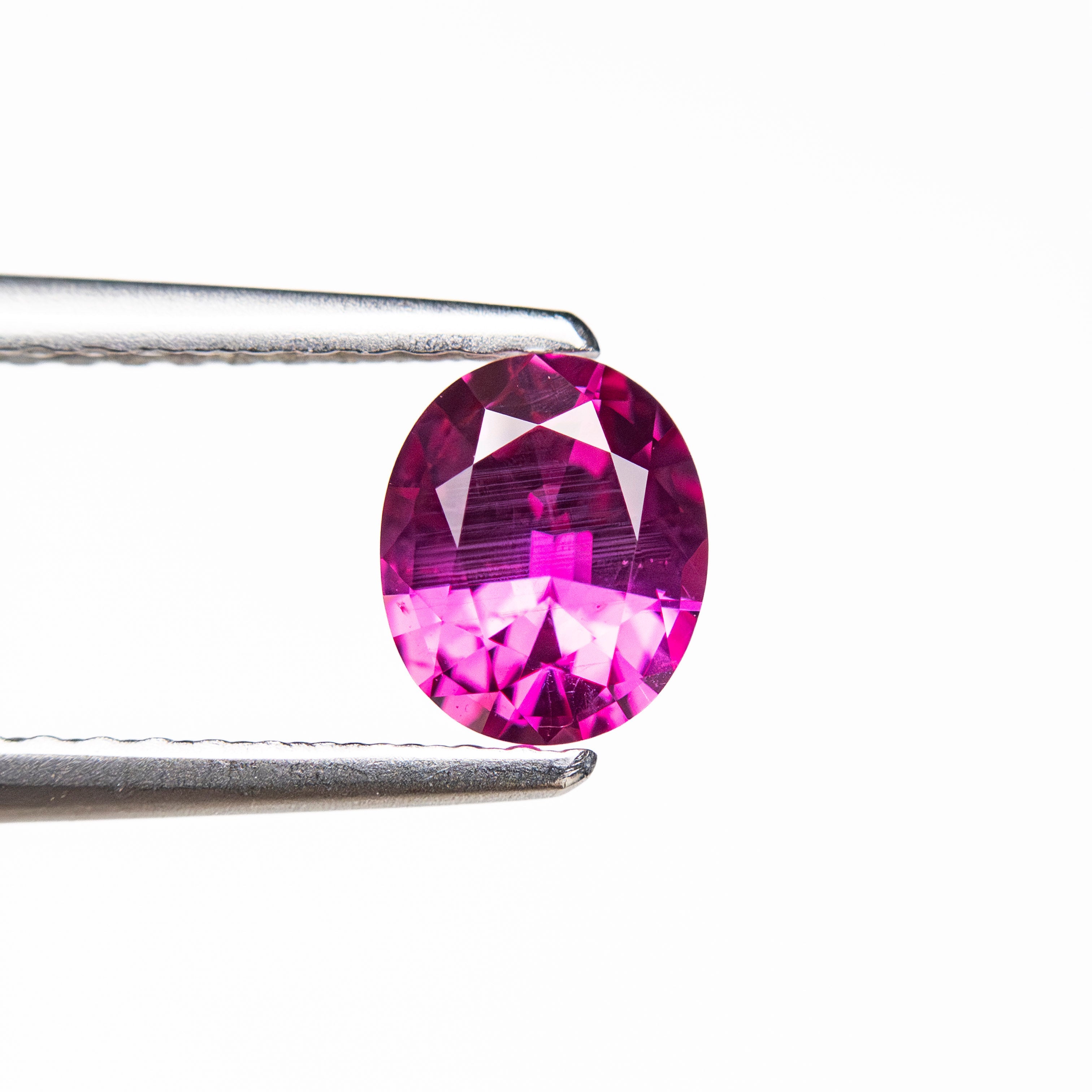0.74ct 6.04x5.07x3.10mm Oval Brilliant Sapphire 27955-08