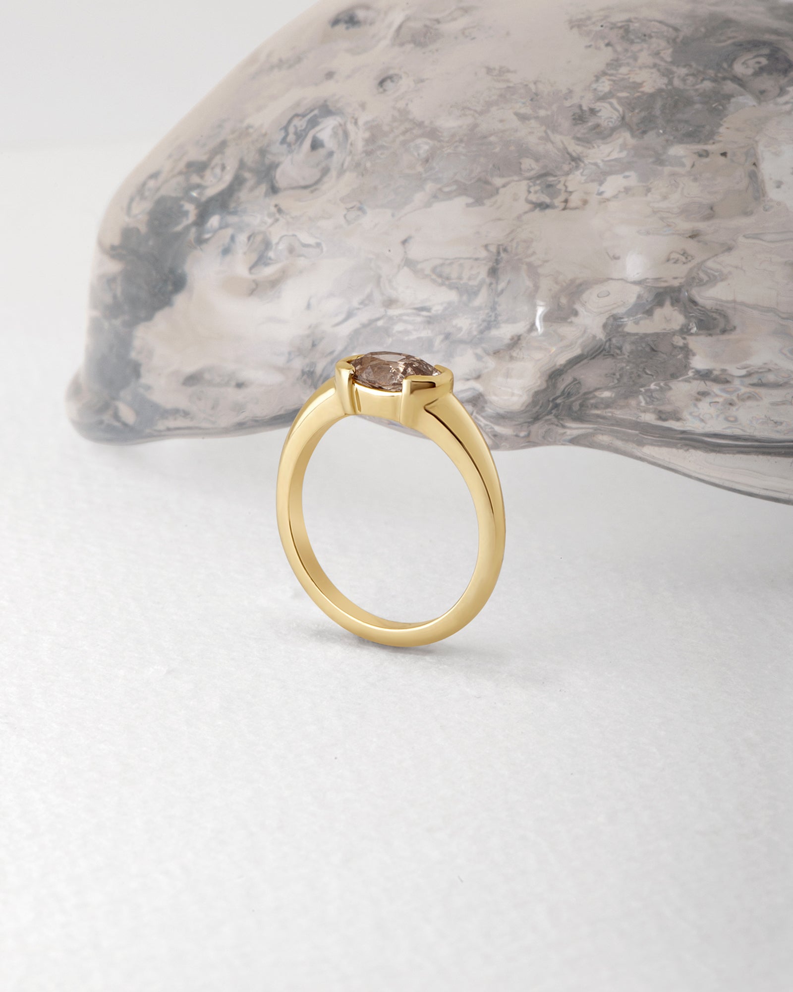 Toni Ring - Modern Antique Moval