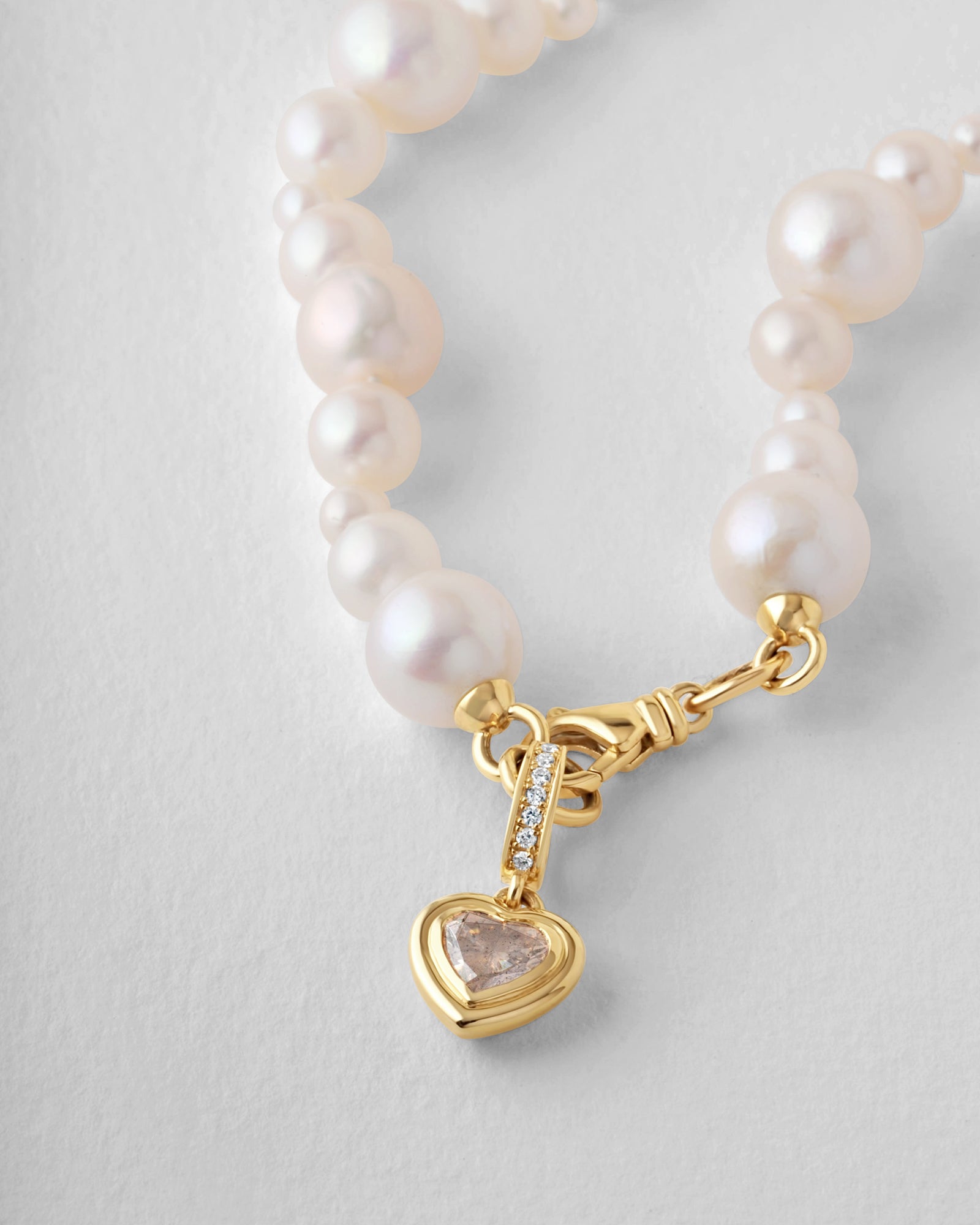 Sol Pendant - Fancy White Heart Diamond