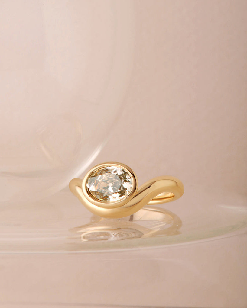 Ondina Ring - Champagne Modern Antique Oval Cut Canadian Diamond