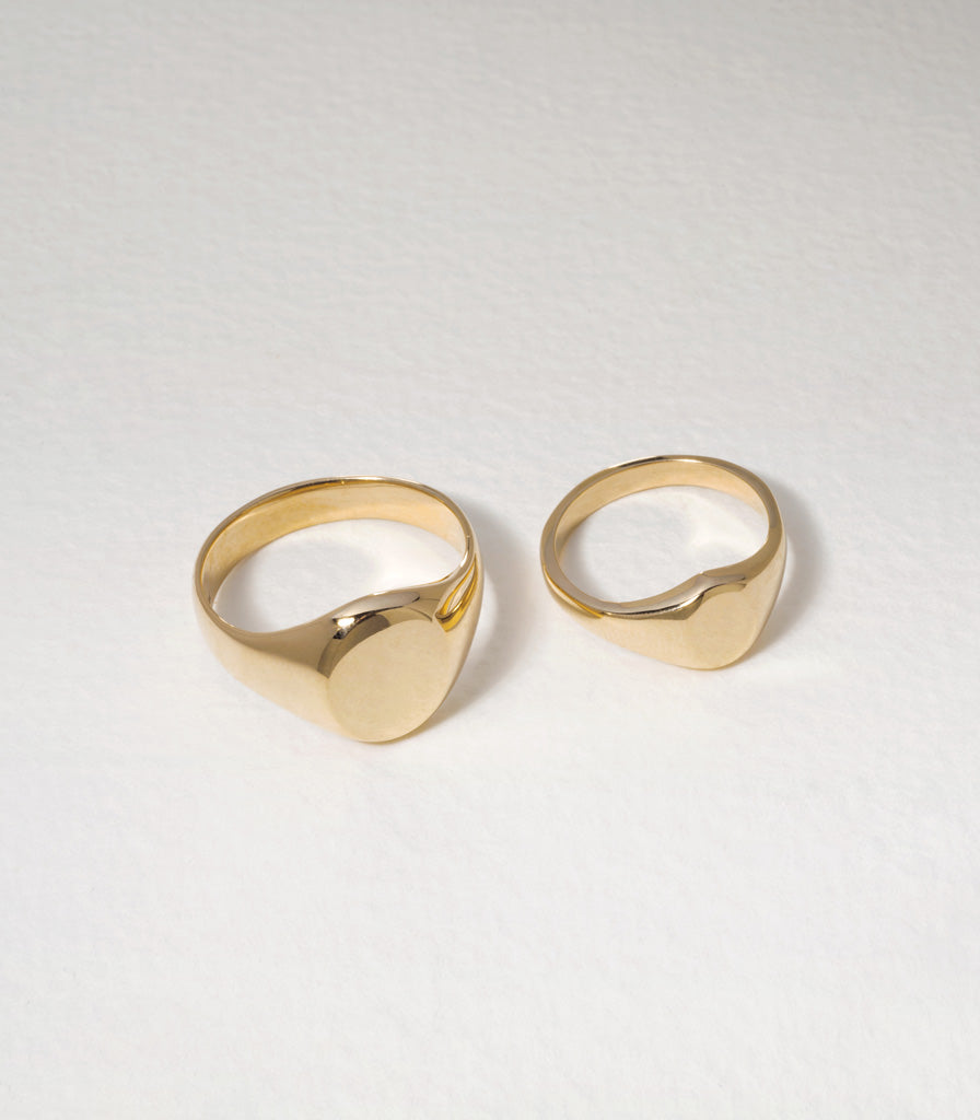 Oval Signet Ring - Small