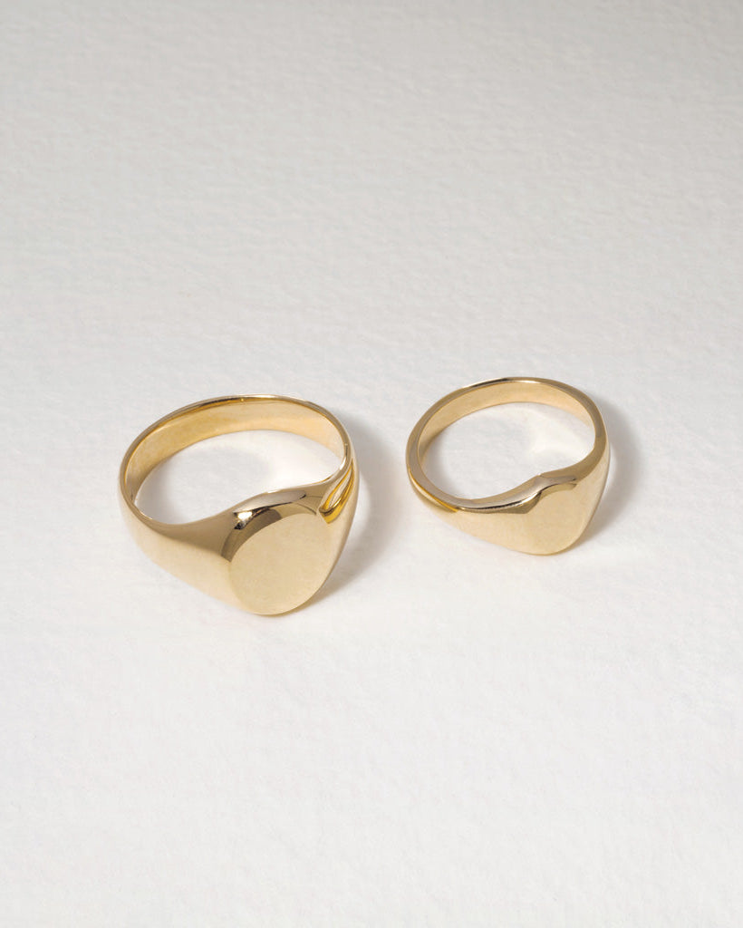 Oval Signet Ring - Small