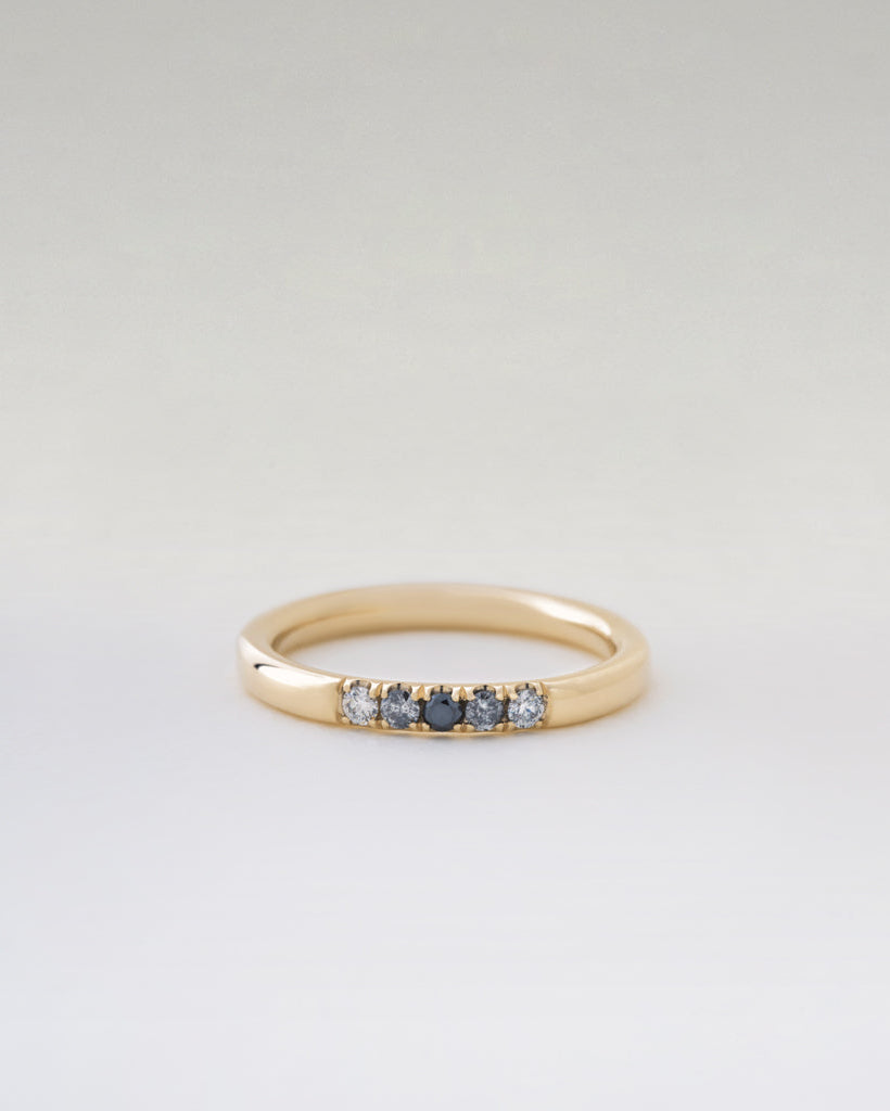 Lustra Ring