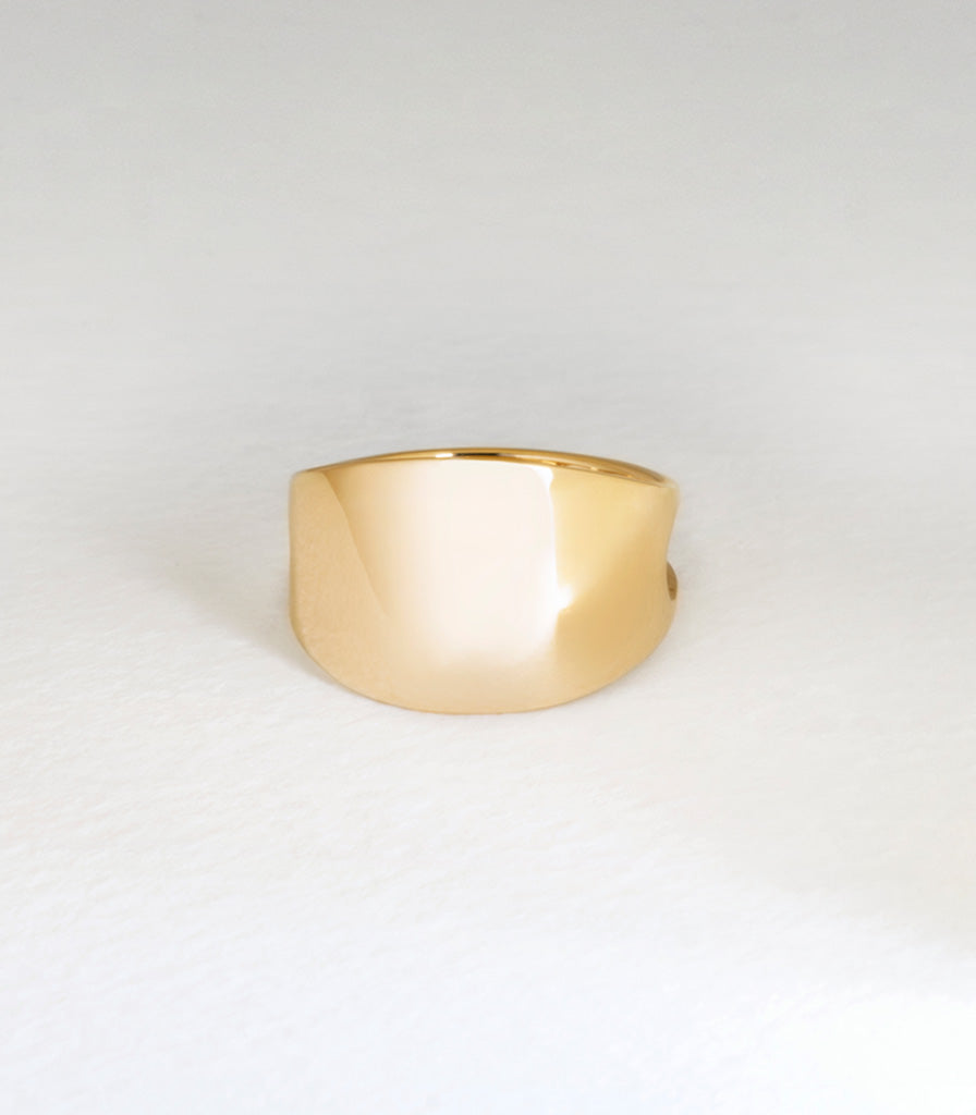 Shield Ring