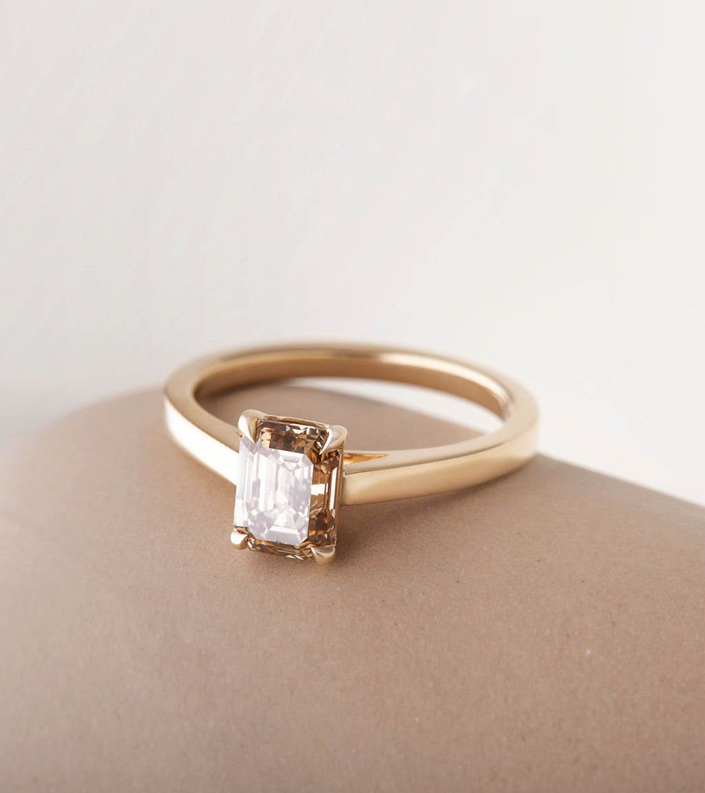 ENGAGEMENT RINGS - Natural Diamonds