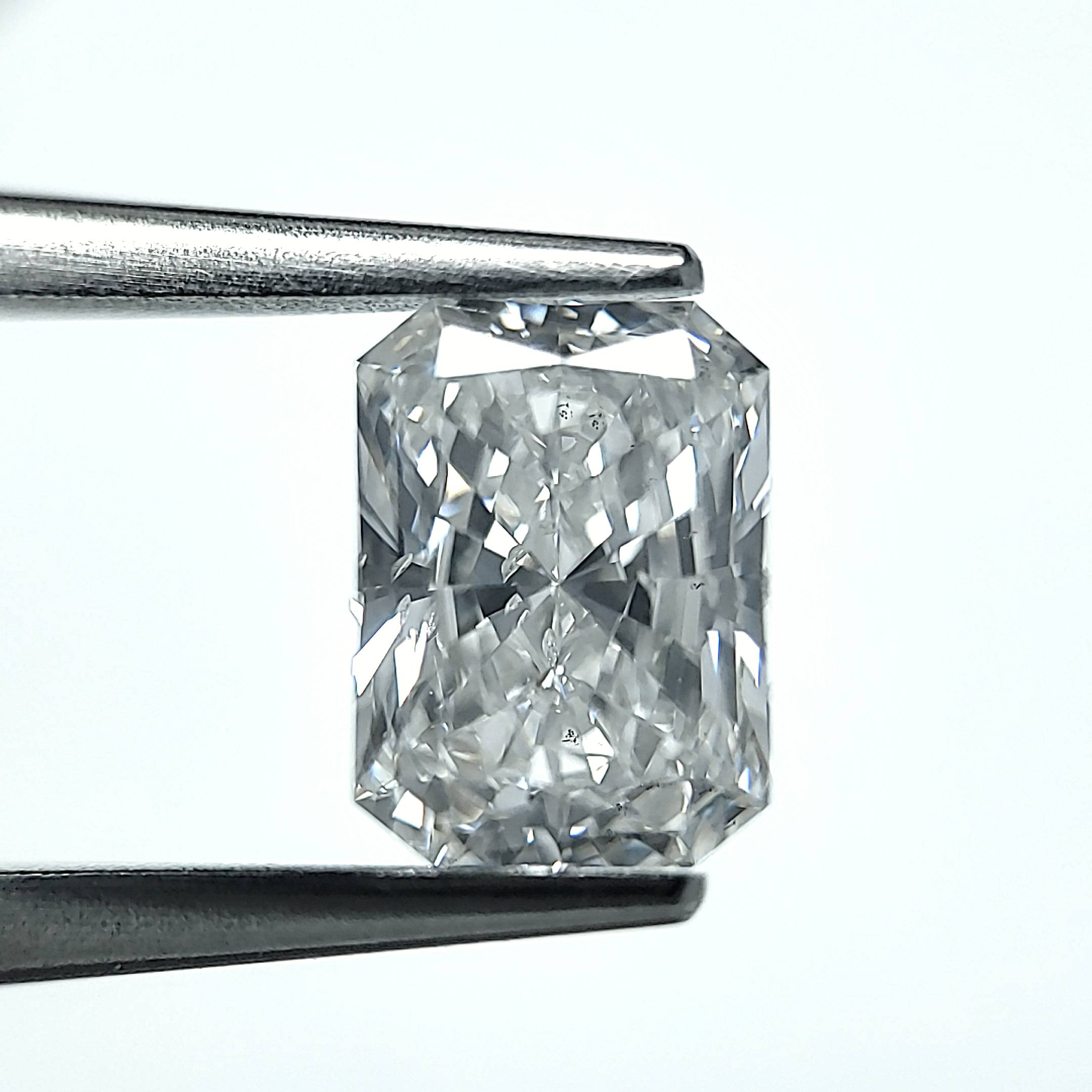 RA 1.52ct F, SI2, GIA# 6465282535, CanadaMark CM-408567 Diavik