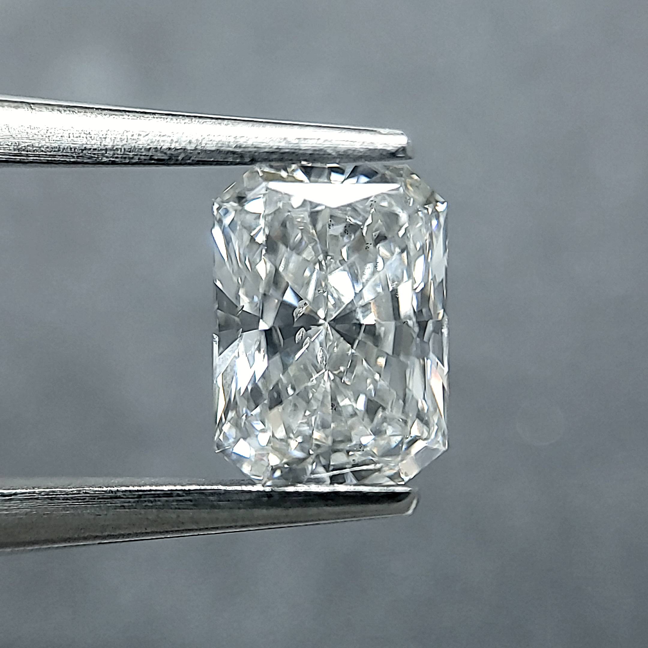 RA 1.52ct F, SI2, GIA# 6465282535, CanadaMark CM-408567 Diavik