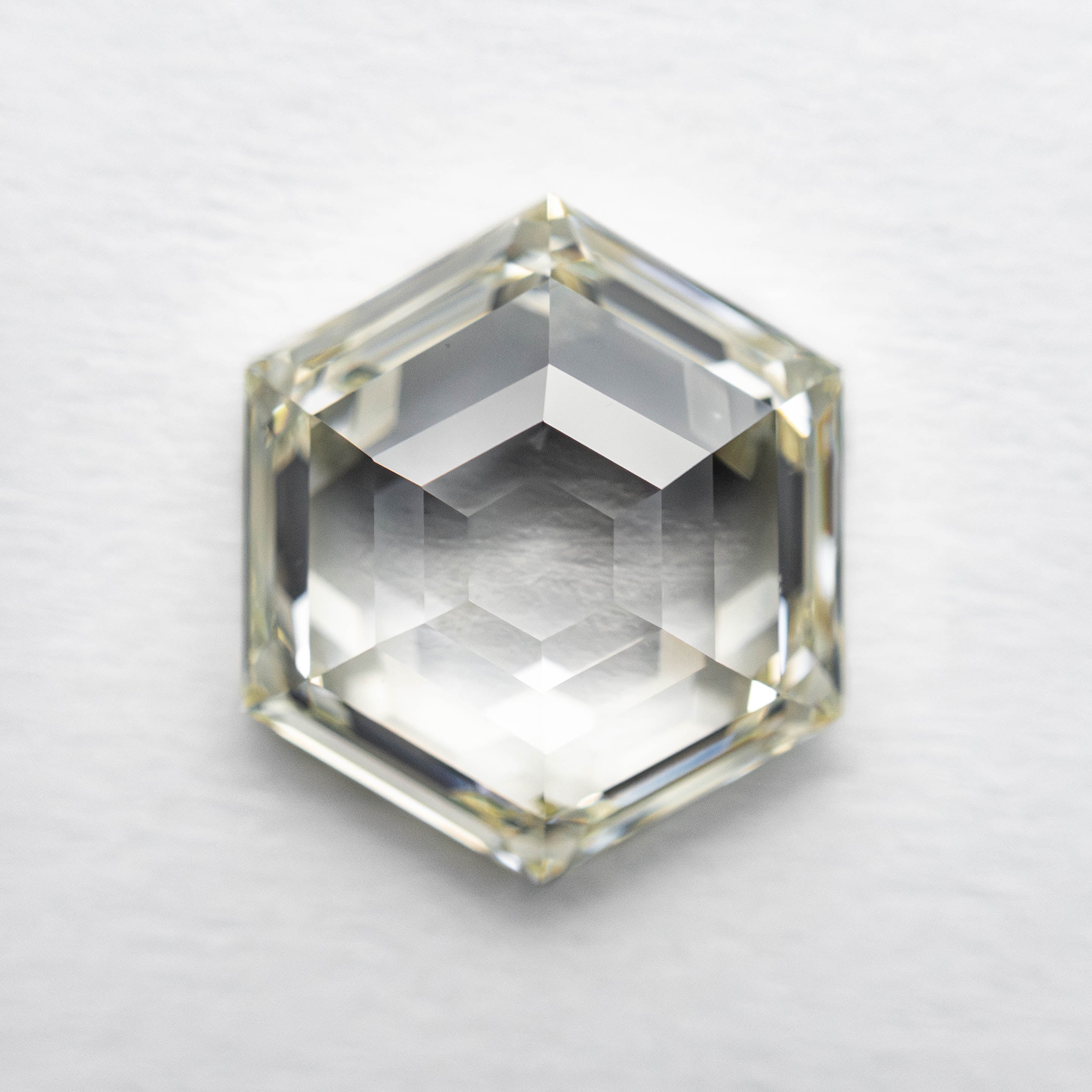 3.15ct 10.56x9.17x3.79mm GIA M VVS2 Hexagon Step Cut 23430-01