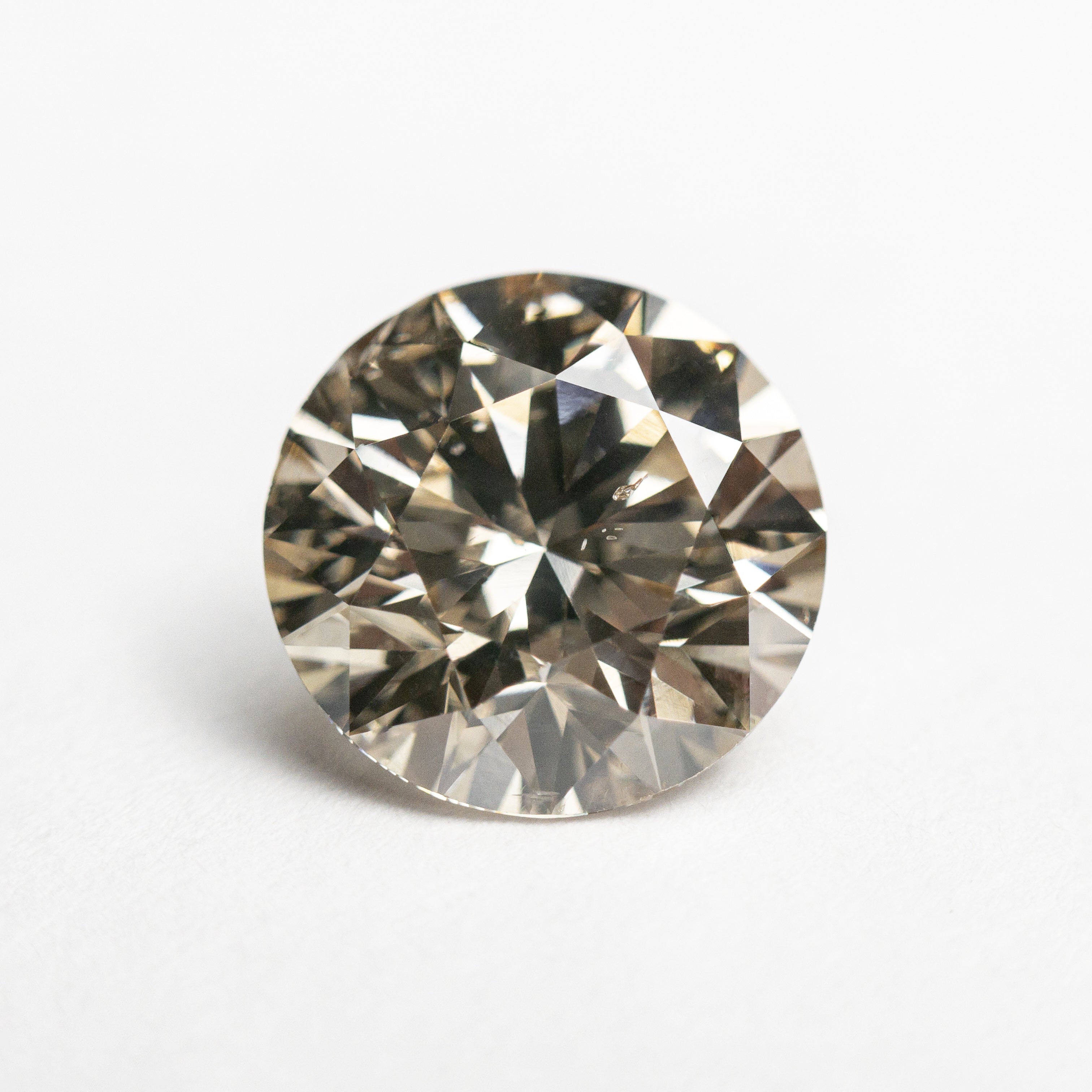 2.46ct 8.67x8.65x5.43mm SI1 C3 Round Brilliant 23634-01