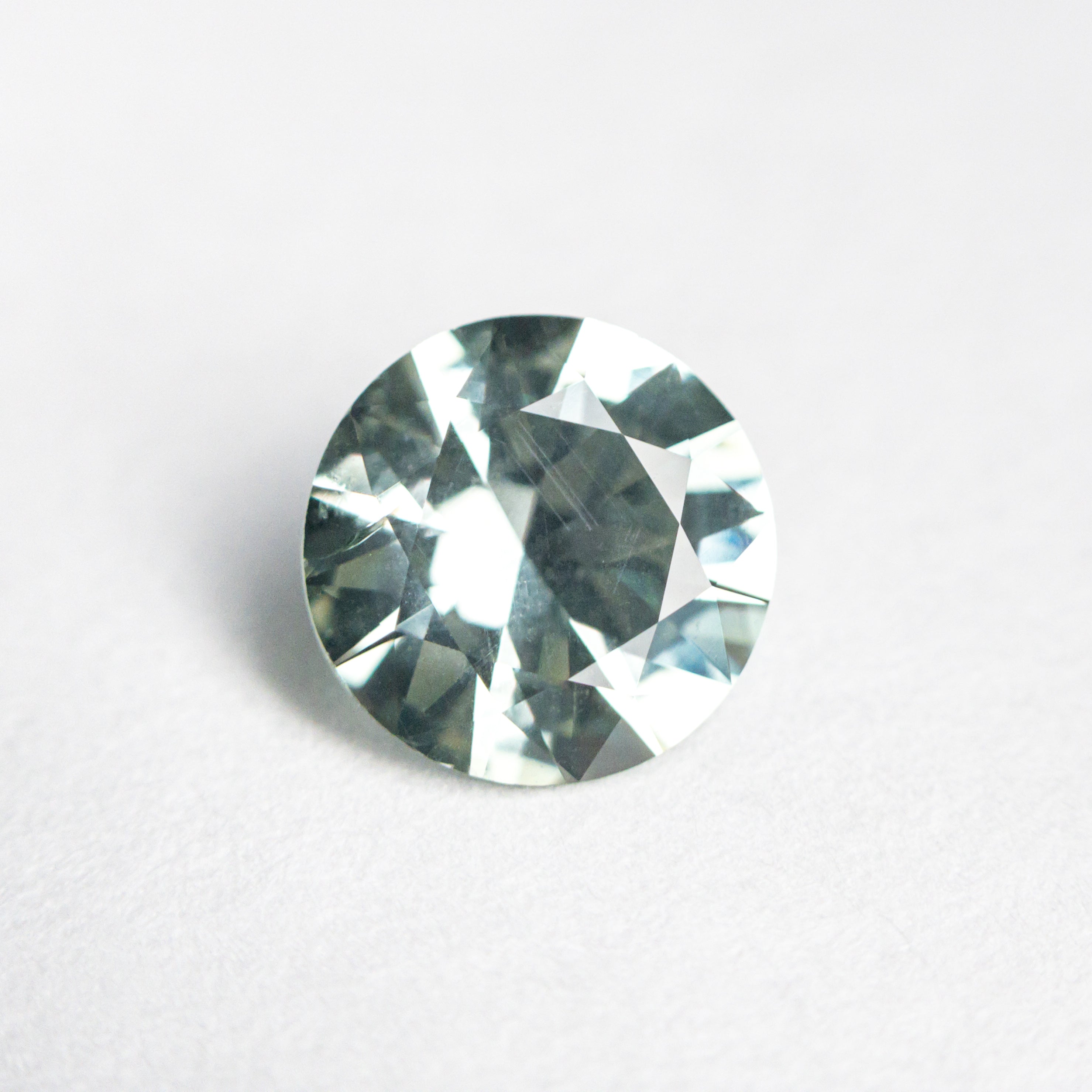 1.45ct 7.13x7.11x4.16mm Round Brilliant Sapphire 23687-04