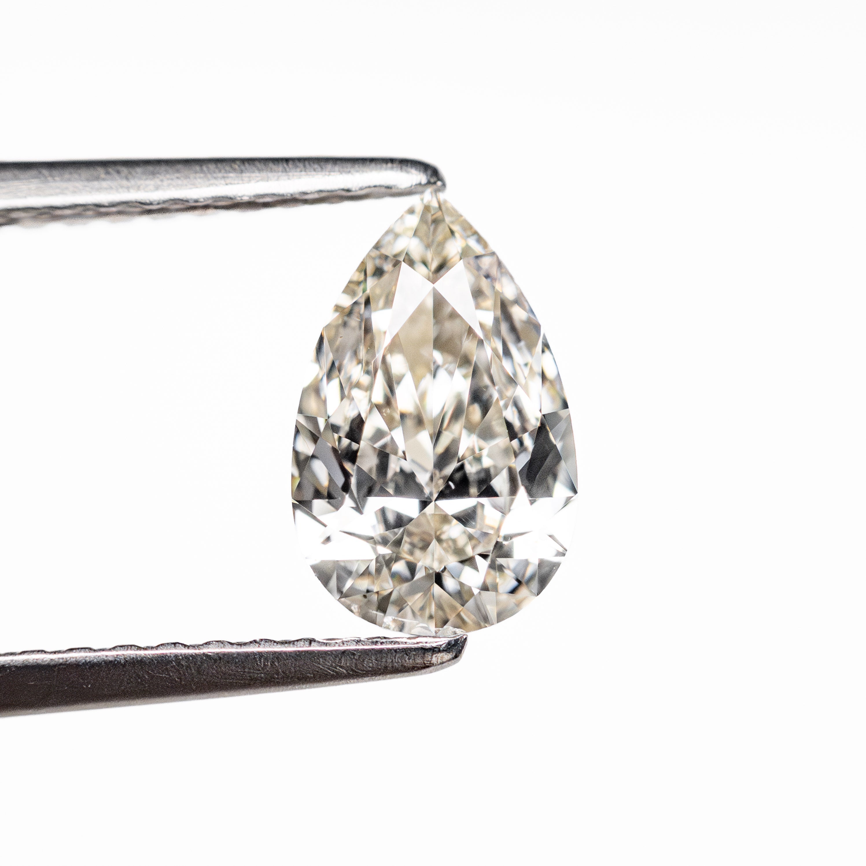 0.91ct 8.68x5.48x3.08mm VS2 M-N Pear Brilliant 🇨🇦 25690-07