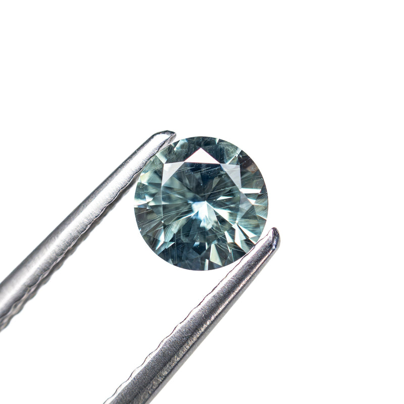 0.73ct 5.54x5.56x3.36mm Round Brilliant Sapphire 26134-01