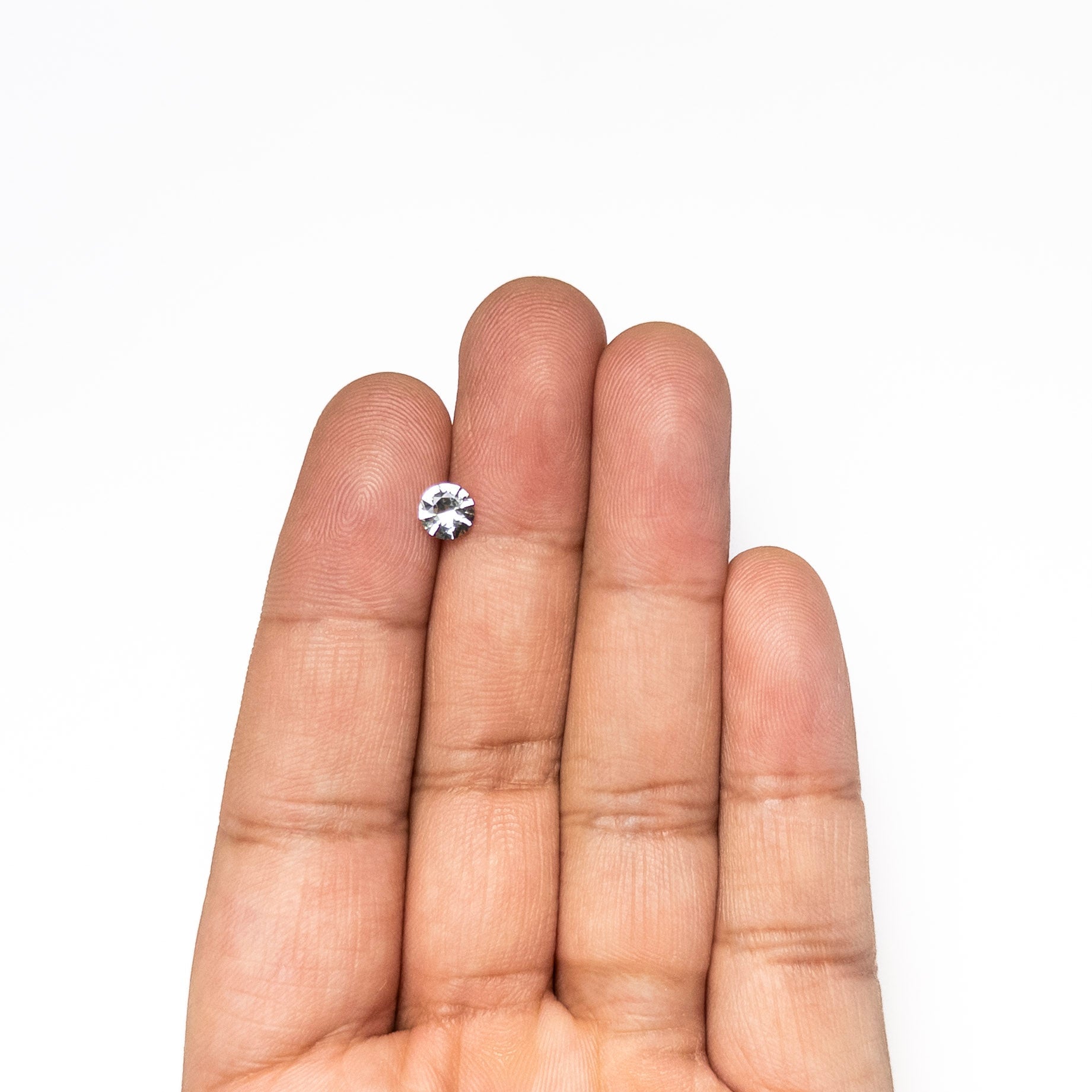 0.67ct 5.58x5.59x3.18mm Round Brilliant Sapphire 26134-14