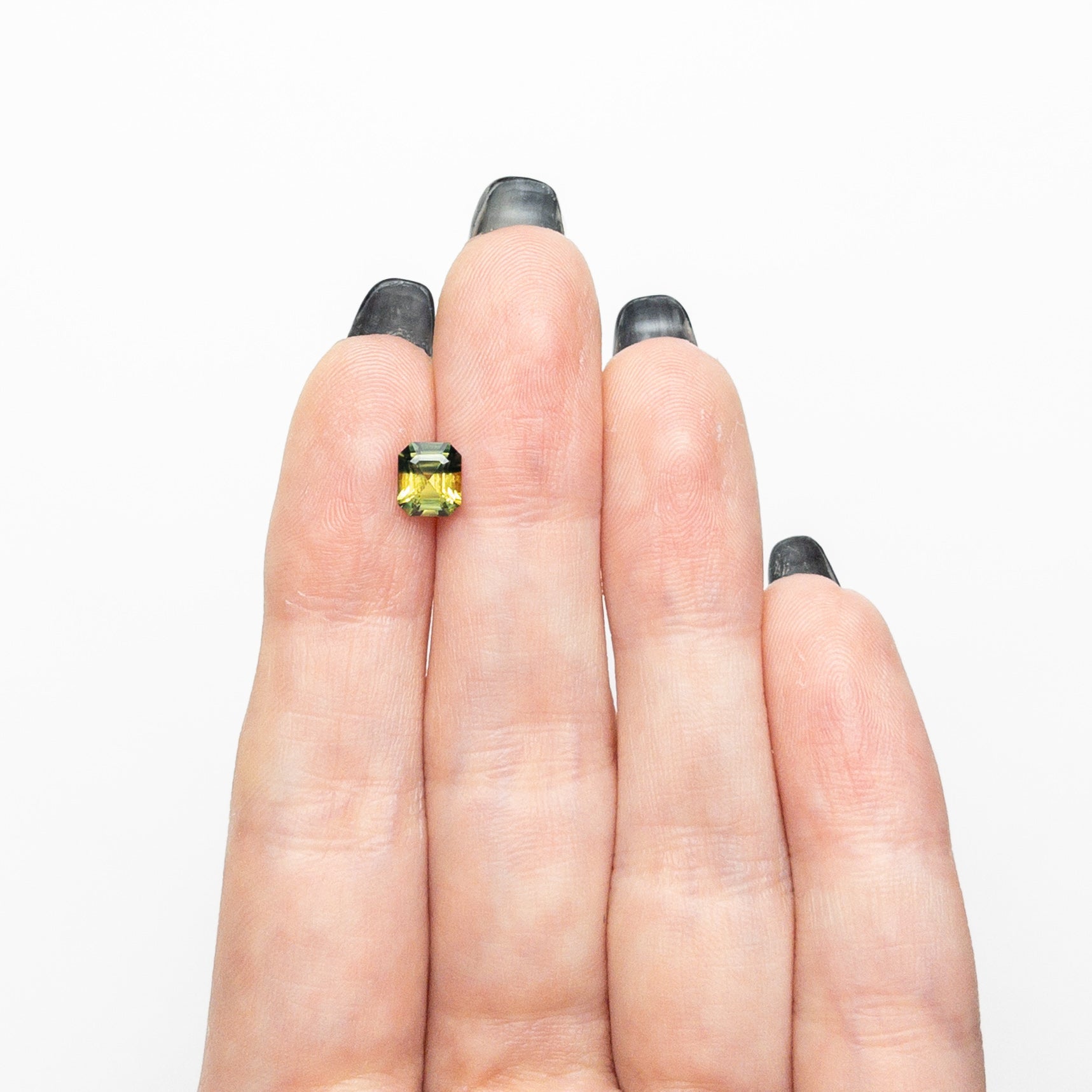 1.05ct 5.99x5.15x3.72mm Cut Corner Rectangle Step Cut Sapphire 26328-15