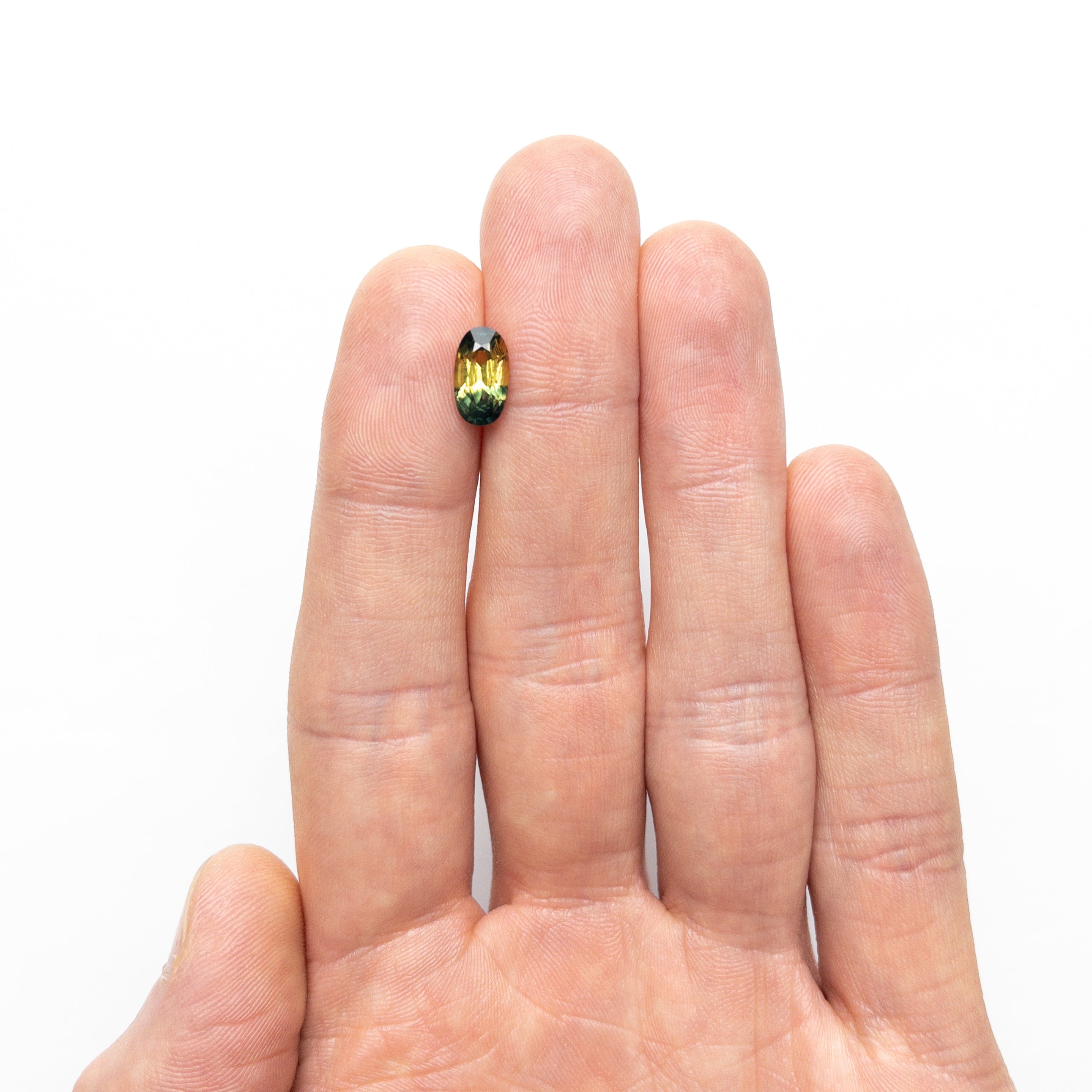 1.95ct 10.00x5.58x4.13mm Oval Brilliant Sapphire 26330-01