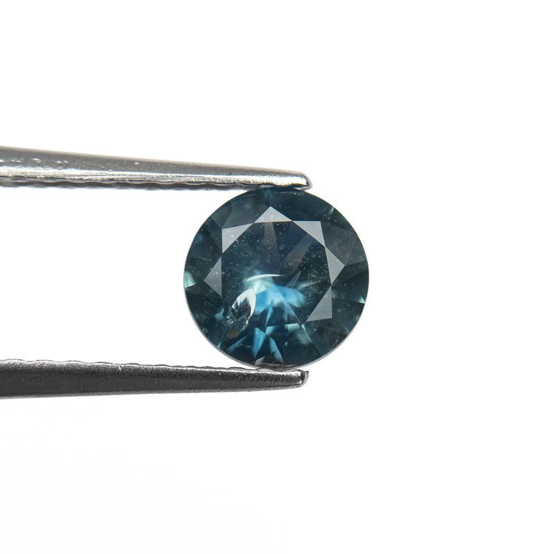 0.69ct 5.50x5.53x3.12mm Round Brilliant Sapphire 26580-01
