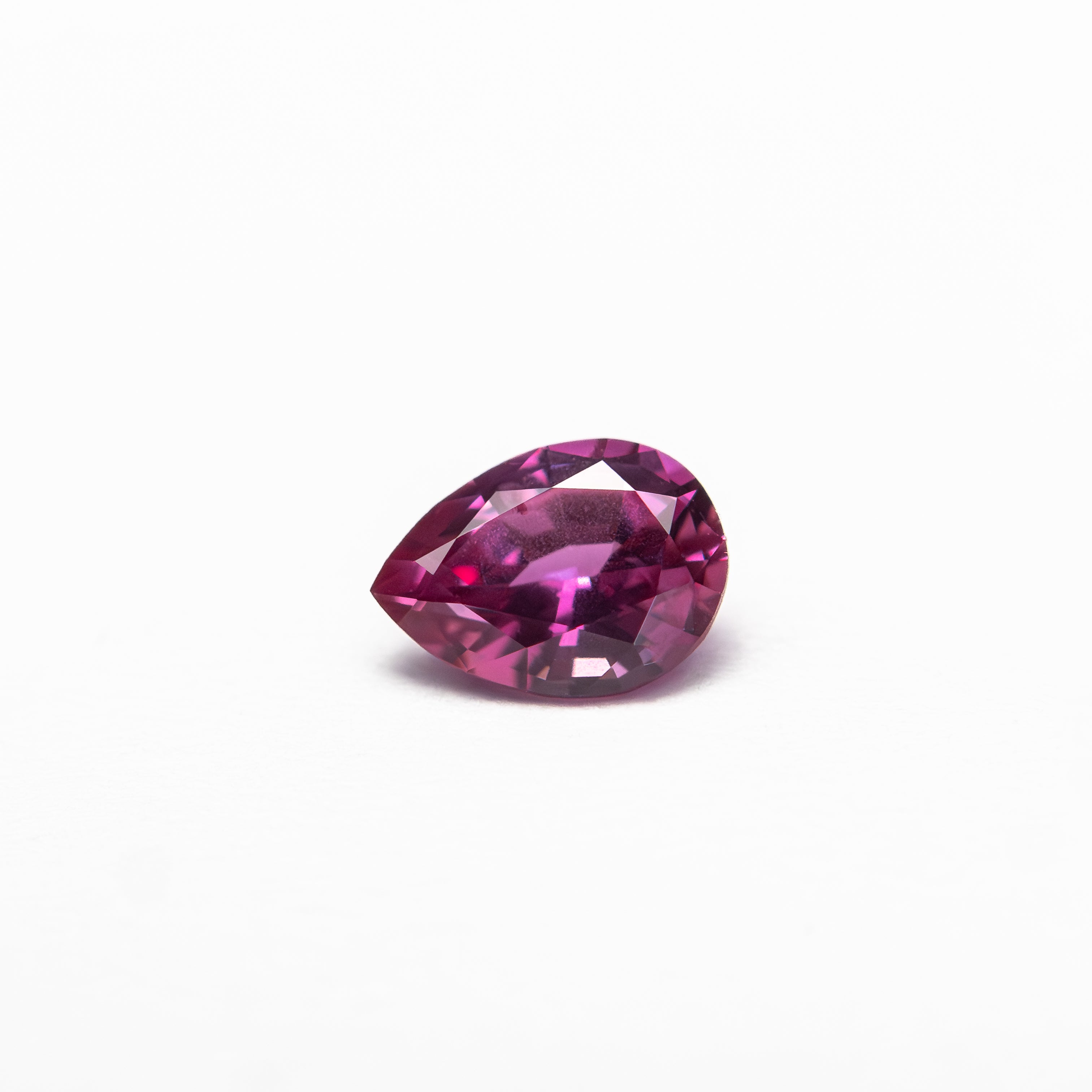 0.41ct 5.41x3.92x2.57mm Pear Brilliant Sapphire 27956-29