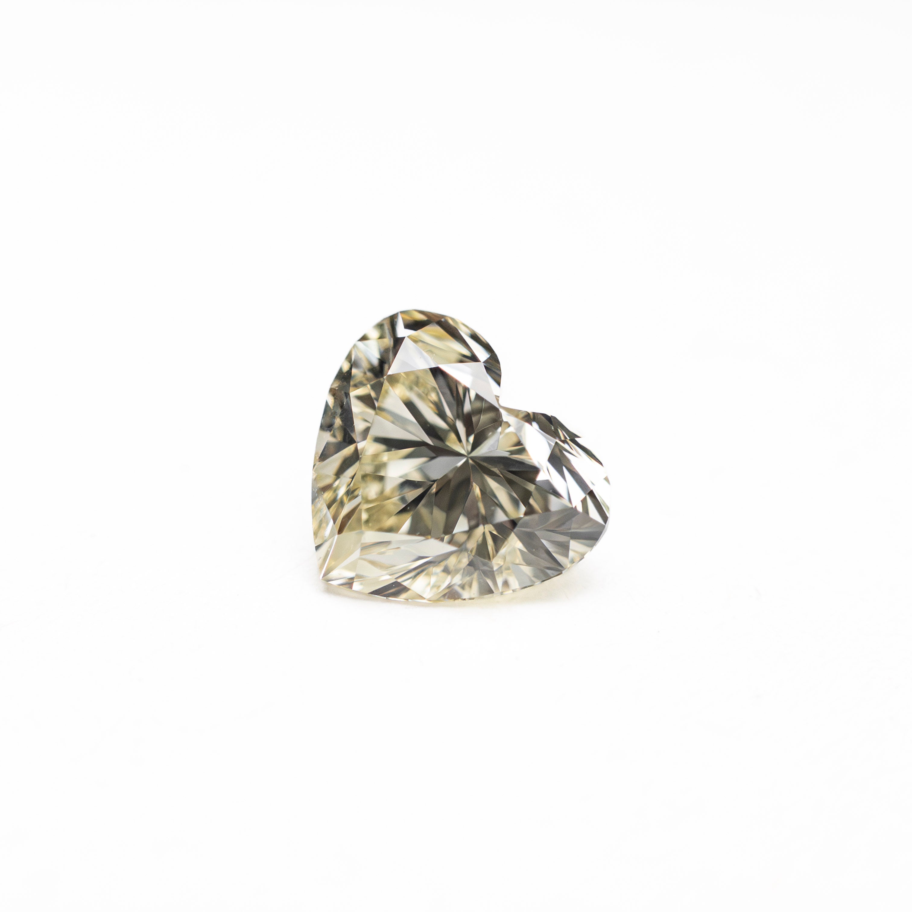 0.65ct 5.27x5.87x3.61mm VS2 U-V Heart Brilliant 🇨🇦 28000-01
