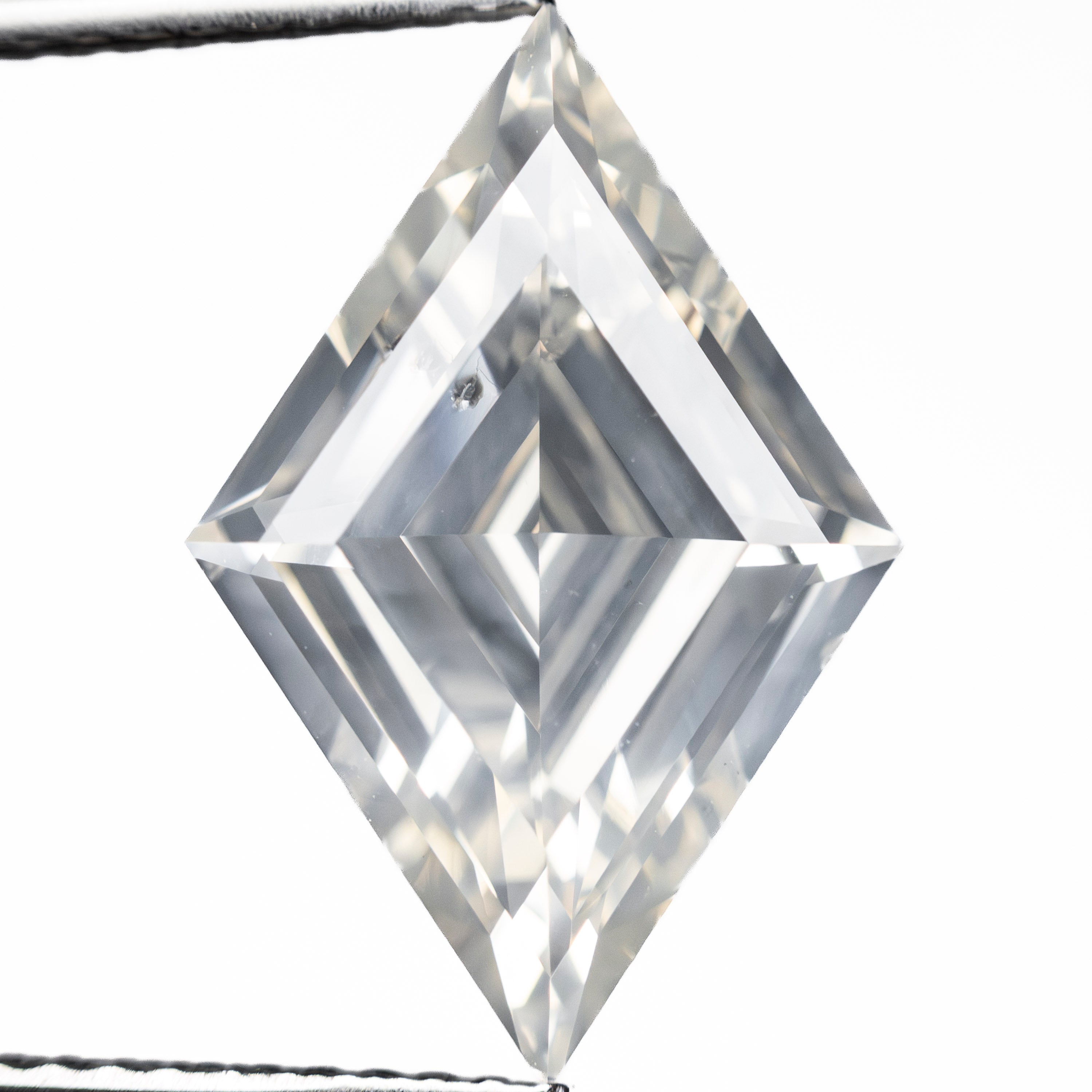 4.07ct 15.98x10.69x5.12mm GIA SI2 I Lozenge Step Cut 28010-01