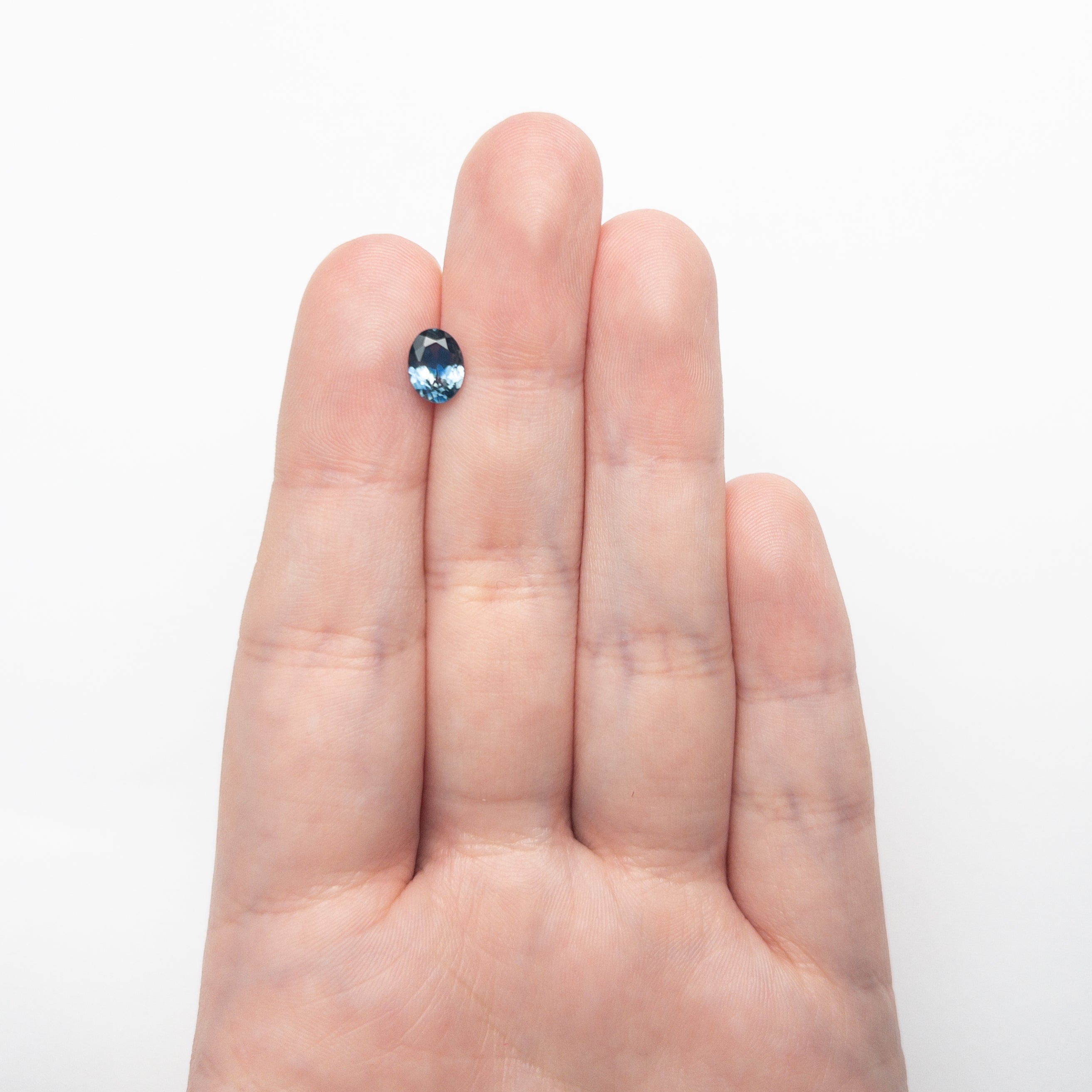 1.22ct 7.52x5.57x3.47mm Oval Brilliant Sapphire 28028-32