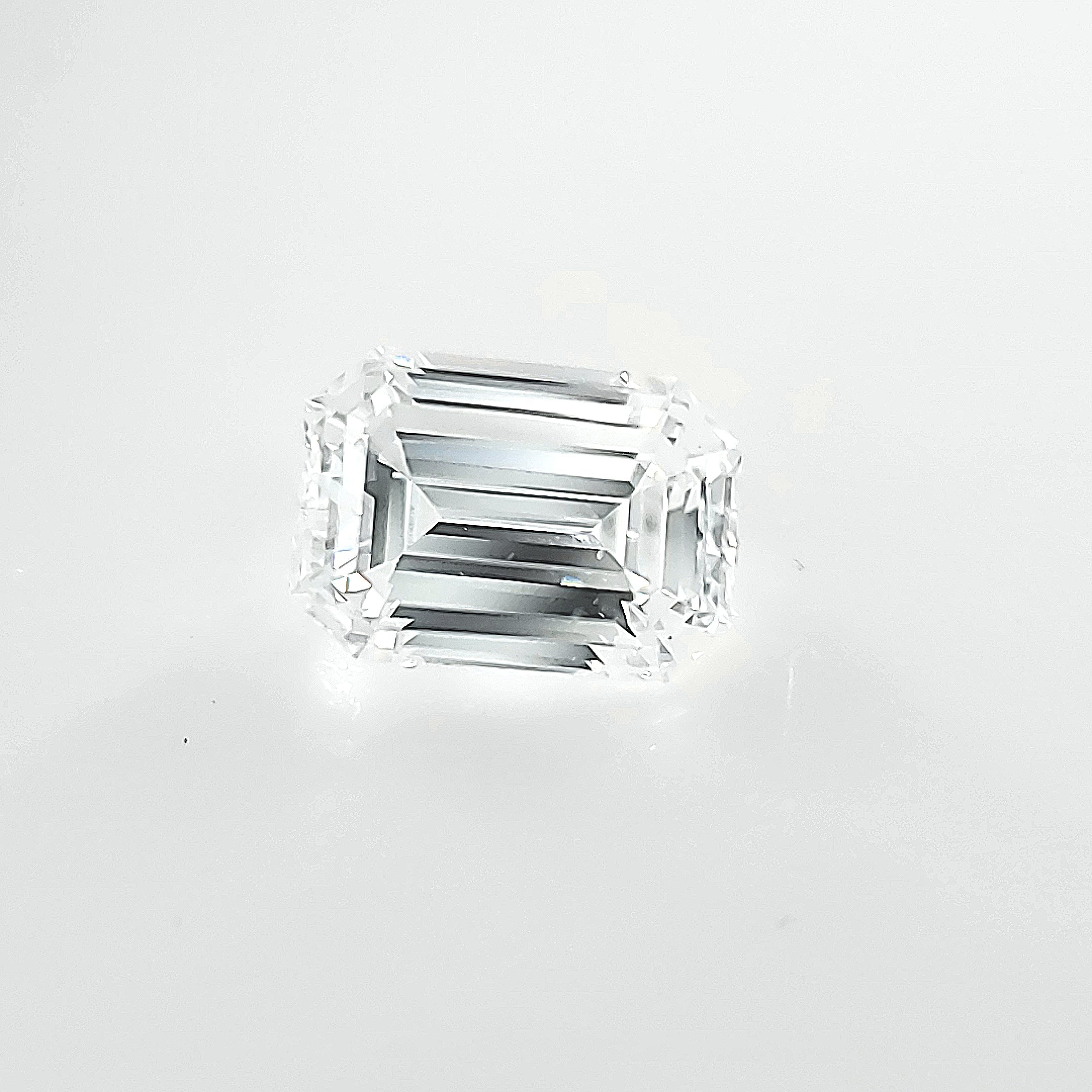 EC 0.47ct E, VS1, GIA# 2141861779