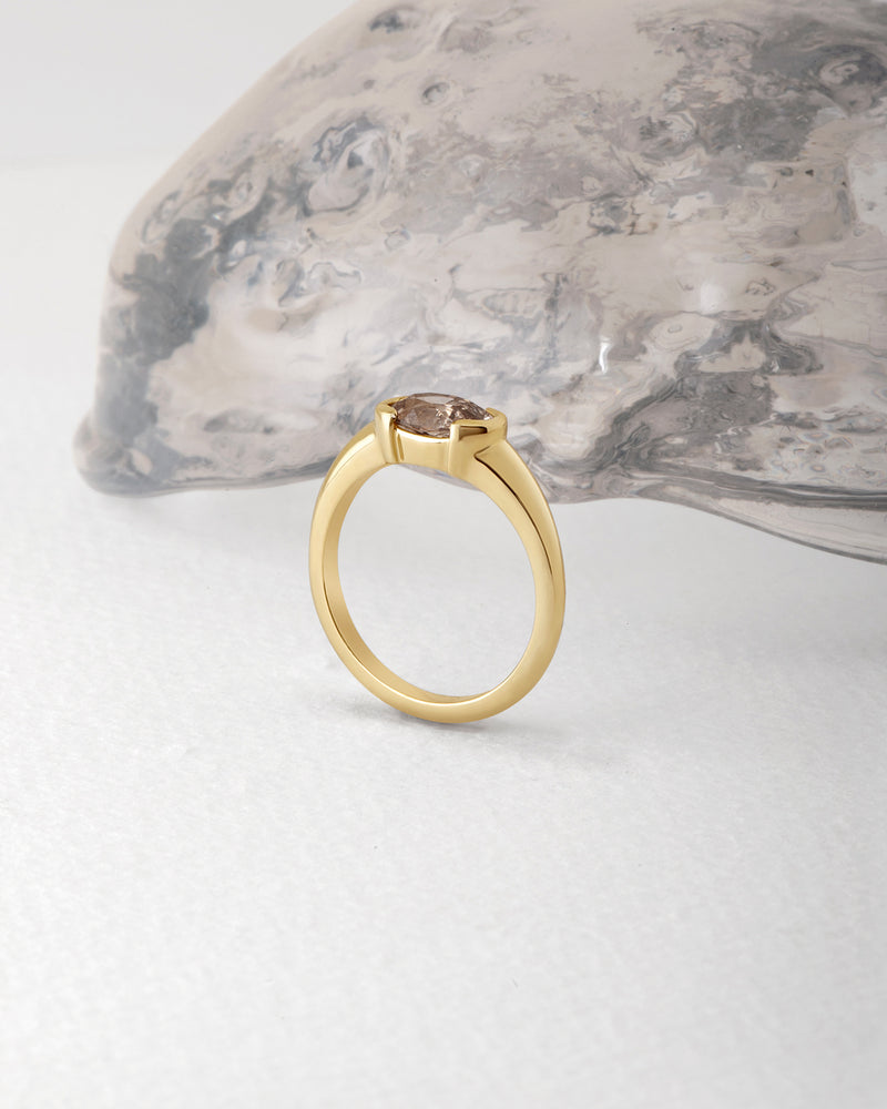 Toni Ring - Modern Antique Moval