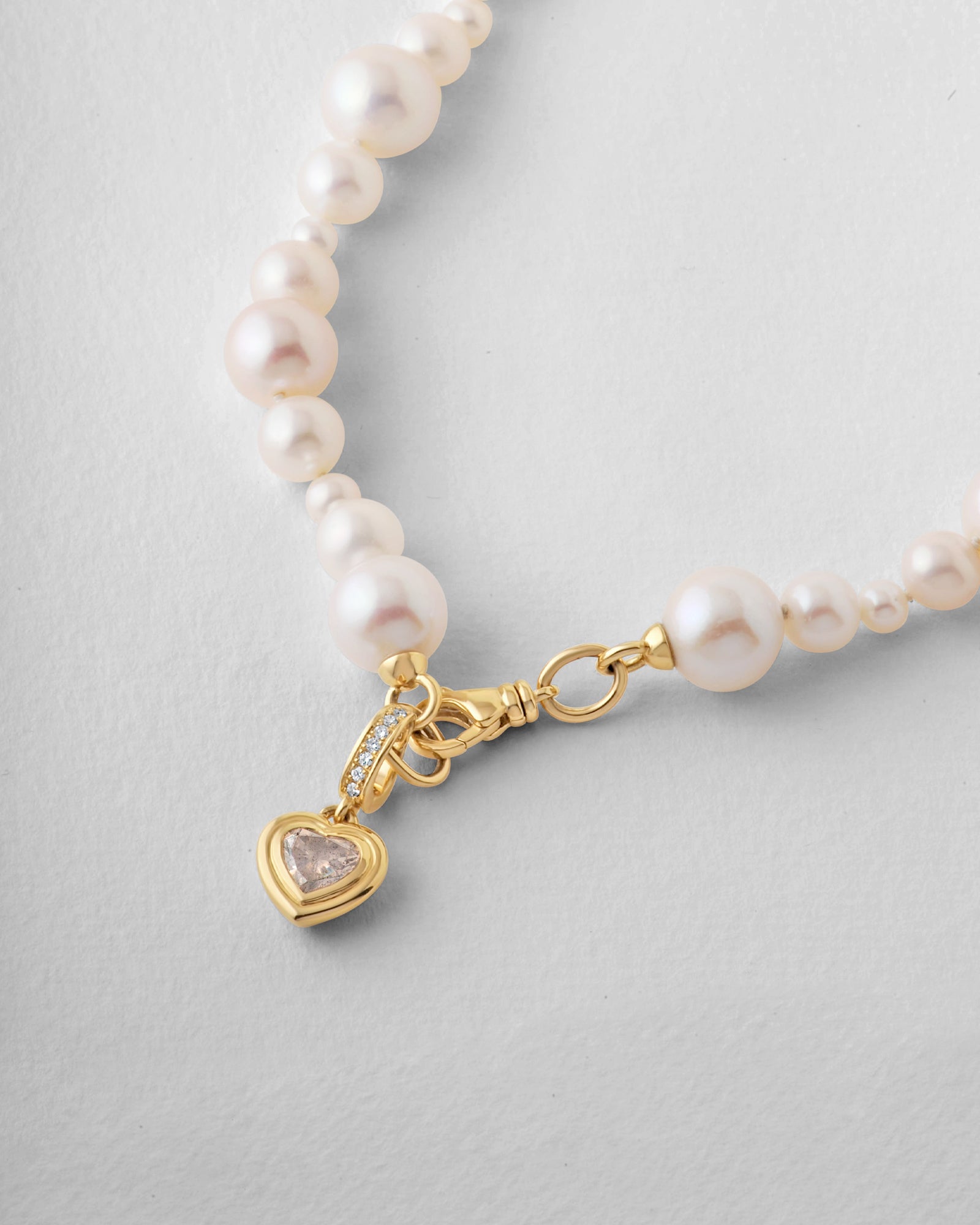 Sol Pendant - Fancy White Heart Diamond