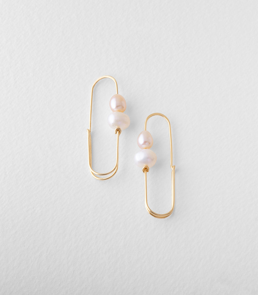 Pearl Pin Earring