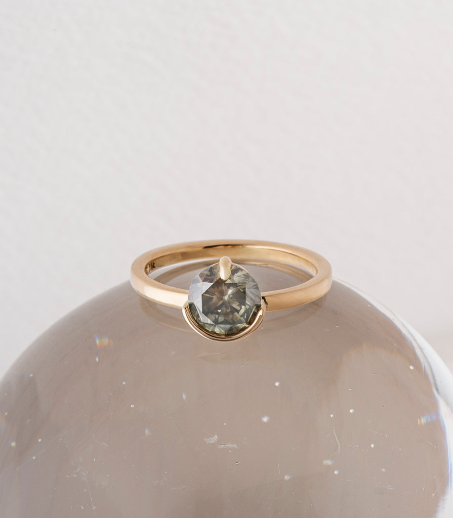 ATTIC Ring - Green Champagne Diamond