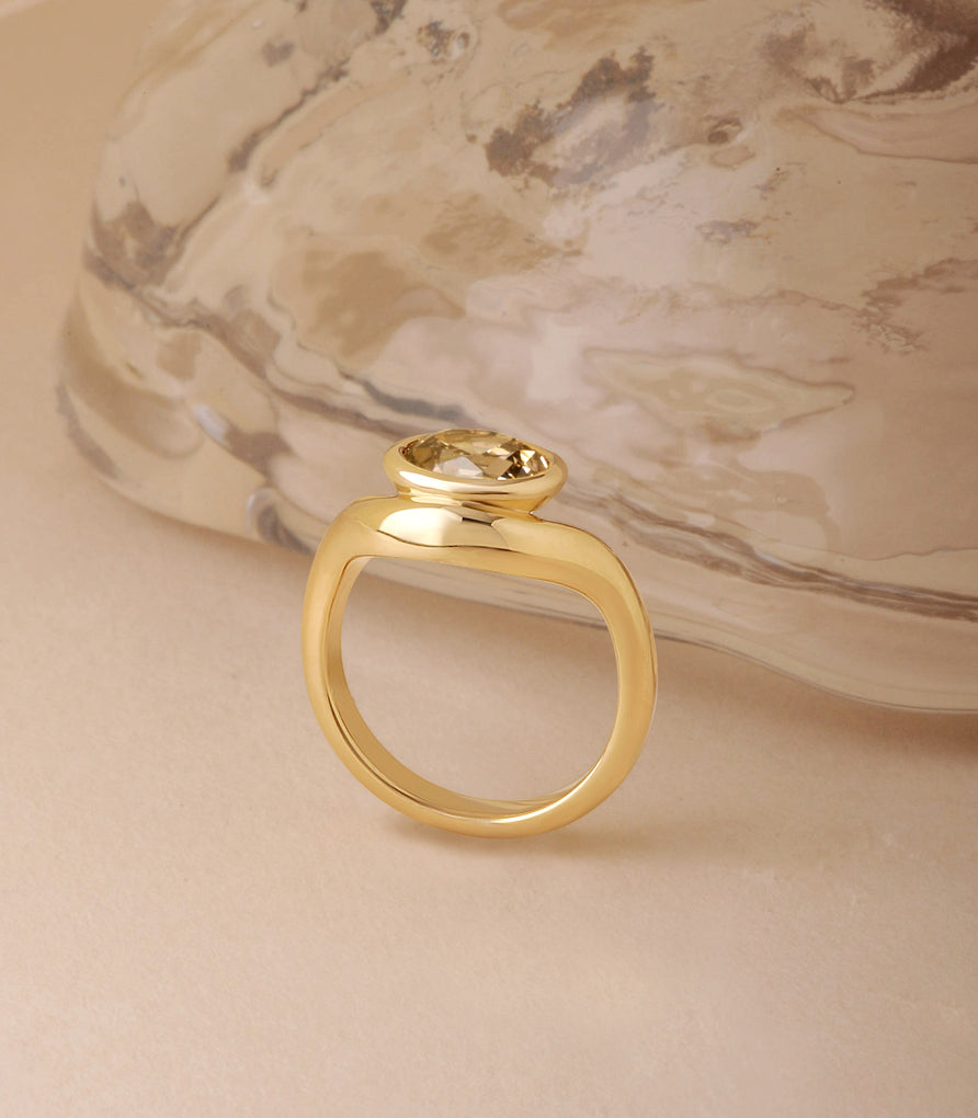 Ondina Ring - Champagne Modern Antique Oval Cut Canadian Diamond
