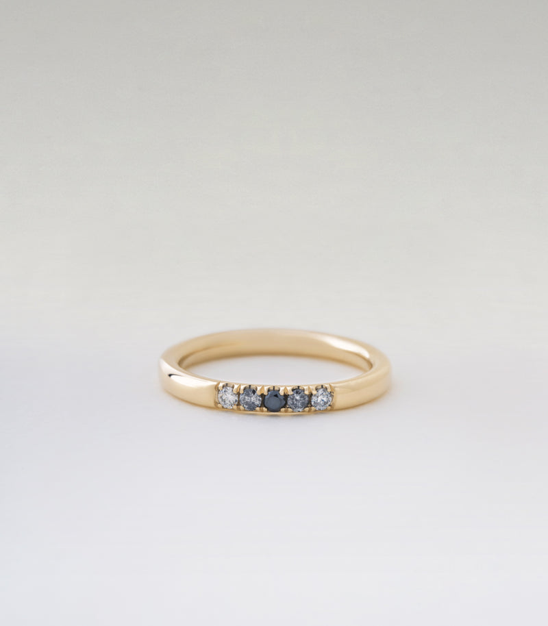 Lustra Ring